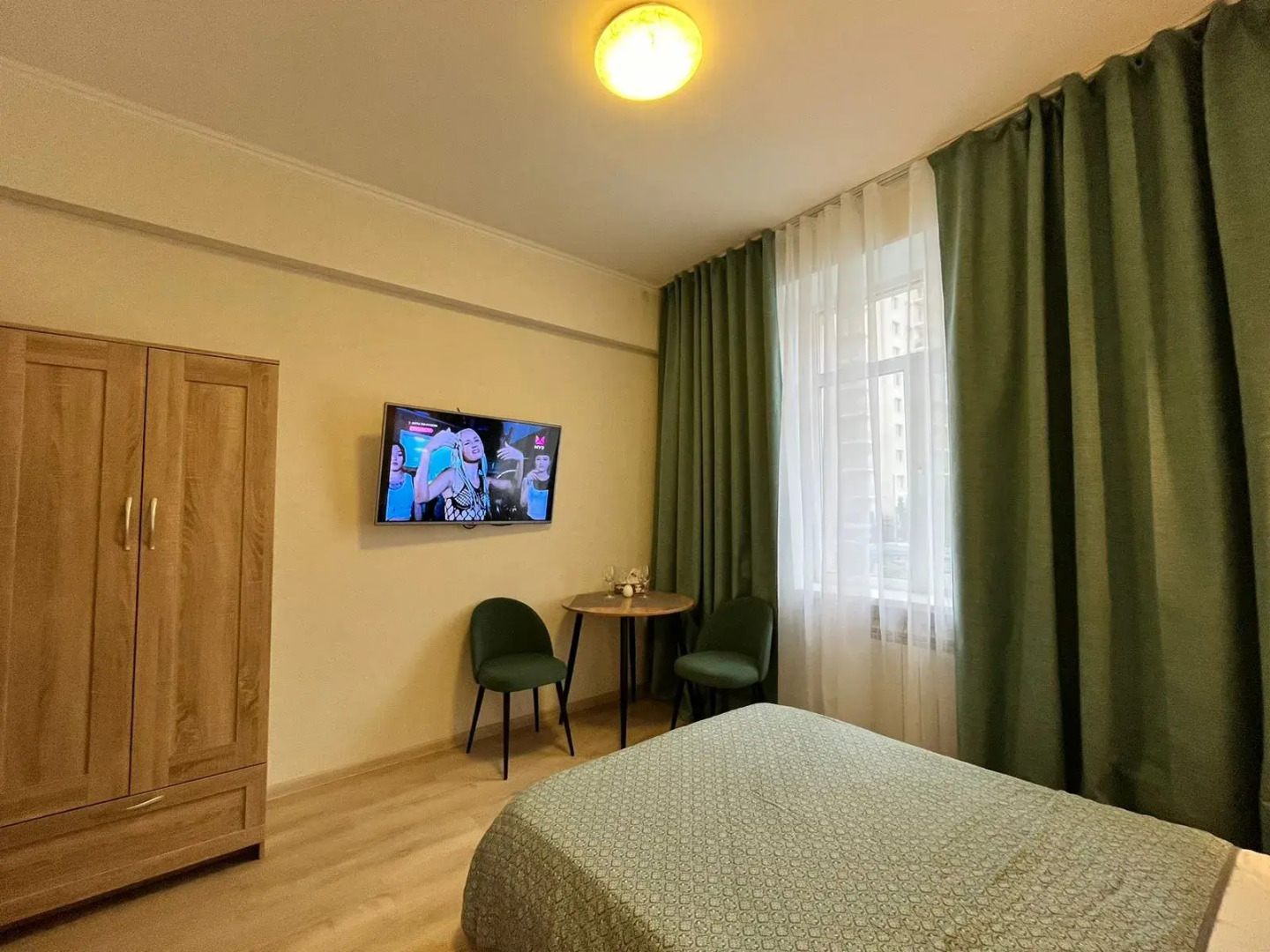 Меблированные комнаты Меблированные  Апартаменты на Авраменко 15а