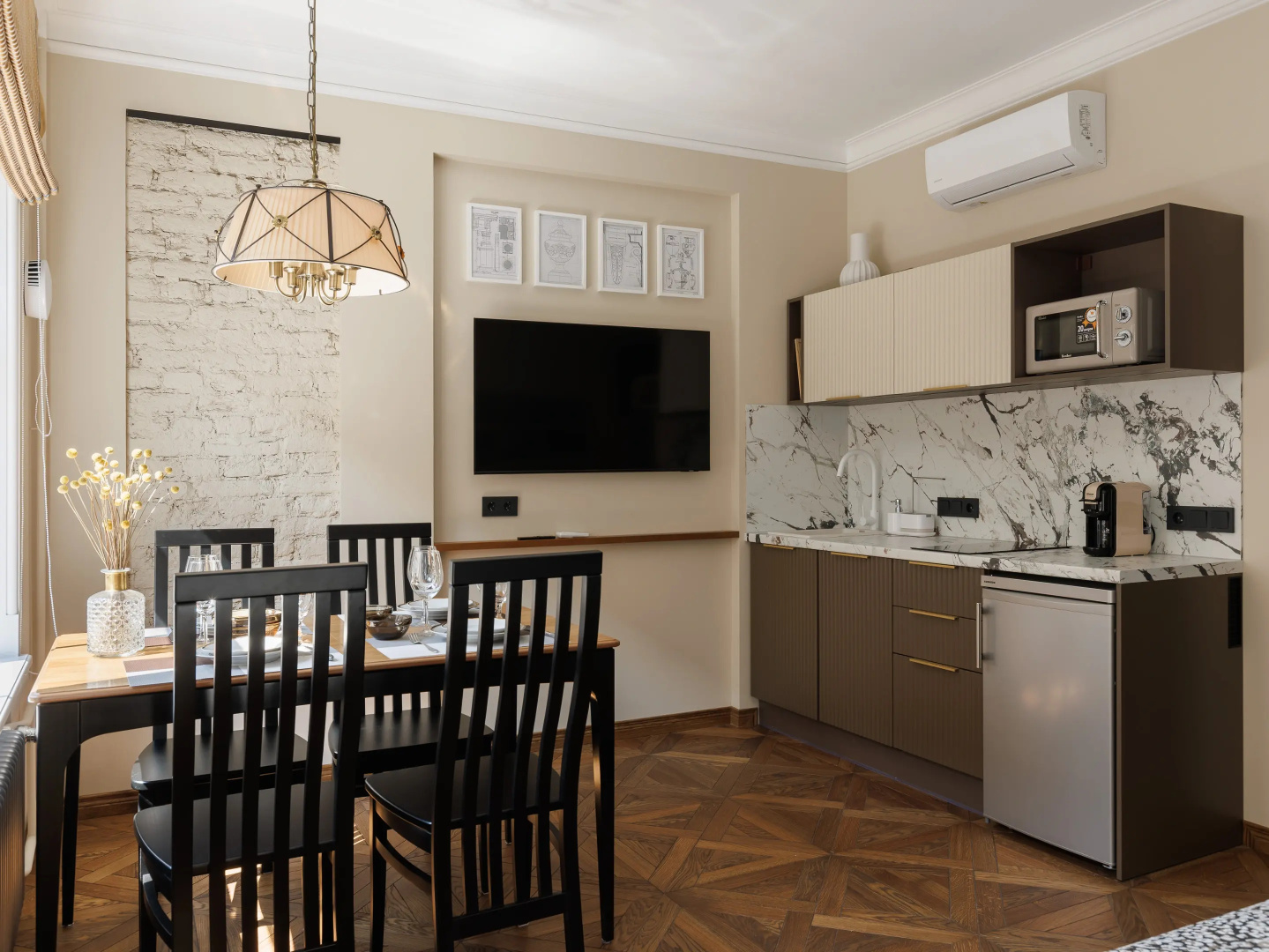 Апартаменты Сюзор  FeelApartments