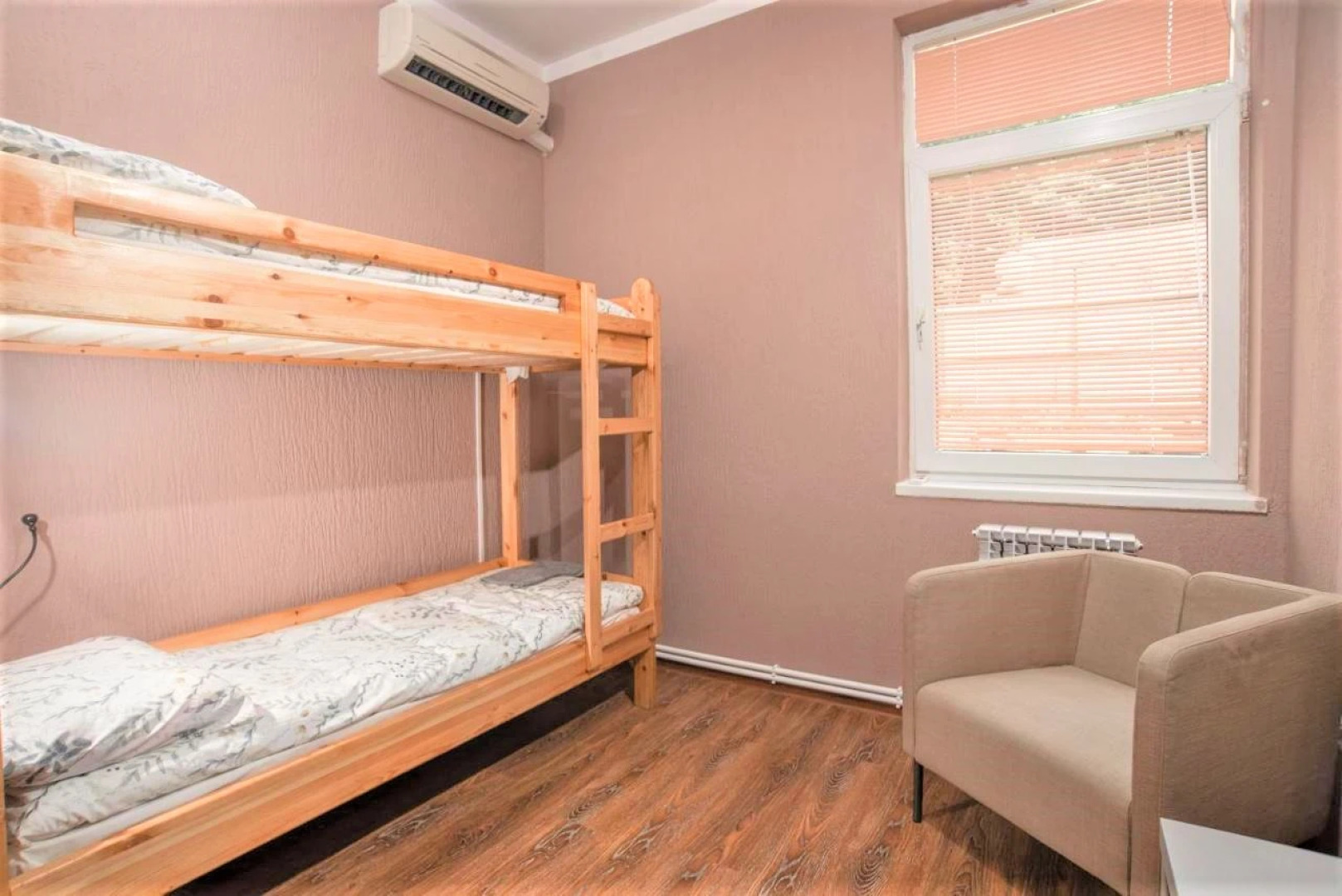 Отель Манжари