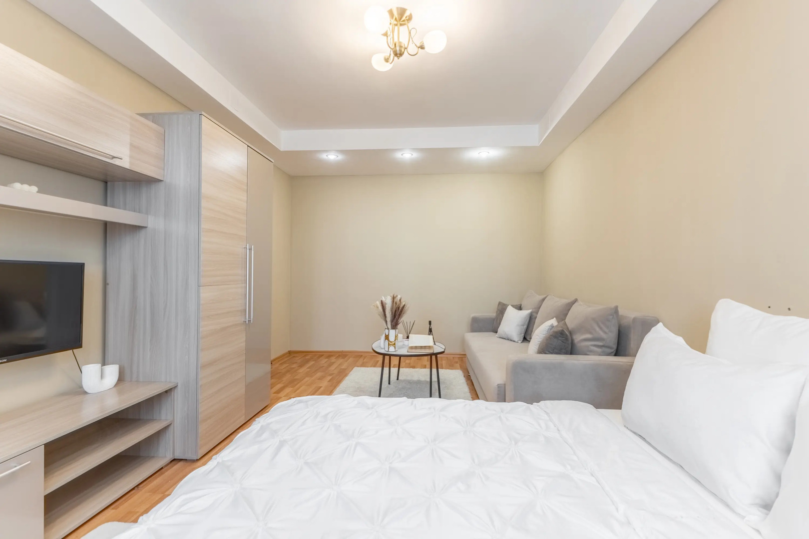 Апартаменты Комфорт на Амирхана Еники 4