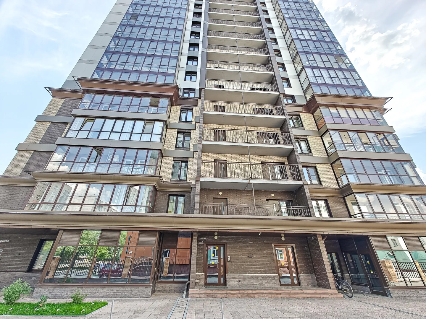 Квартира рядом с метро и жд вокзалом и прекрасным видом на город