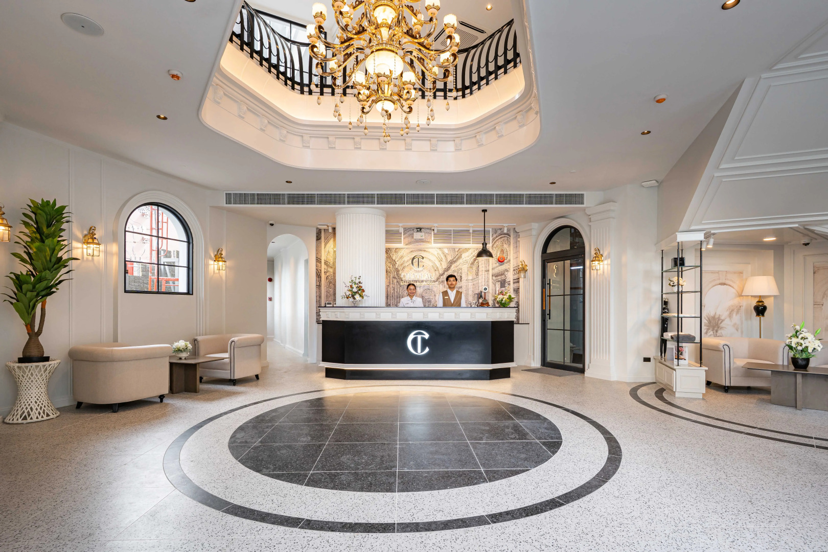 Отель Chateau Du Village Patong