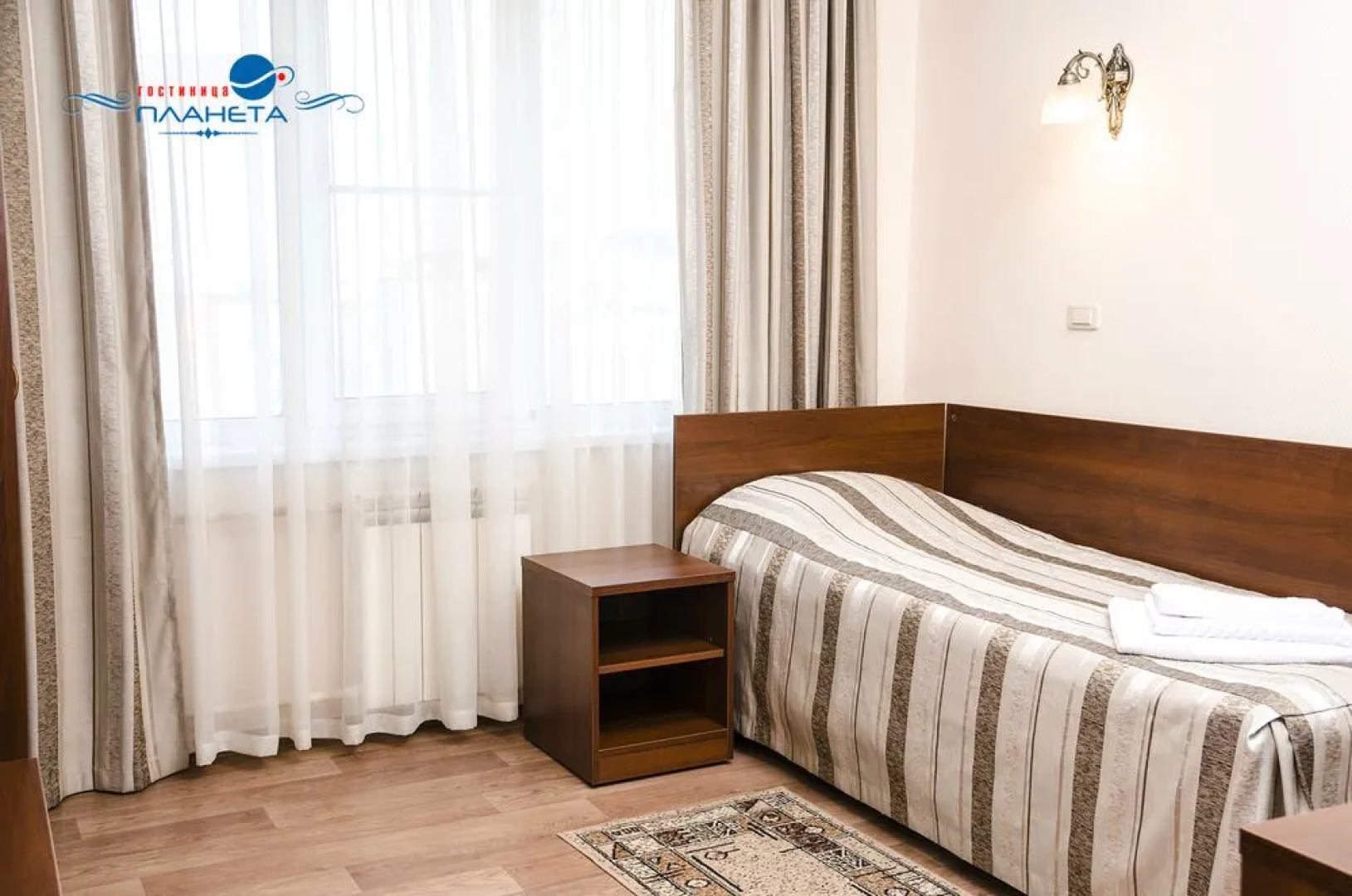 Отель Планета