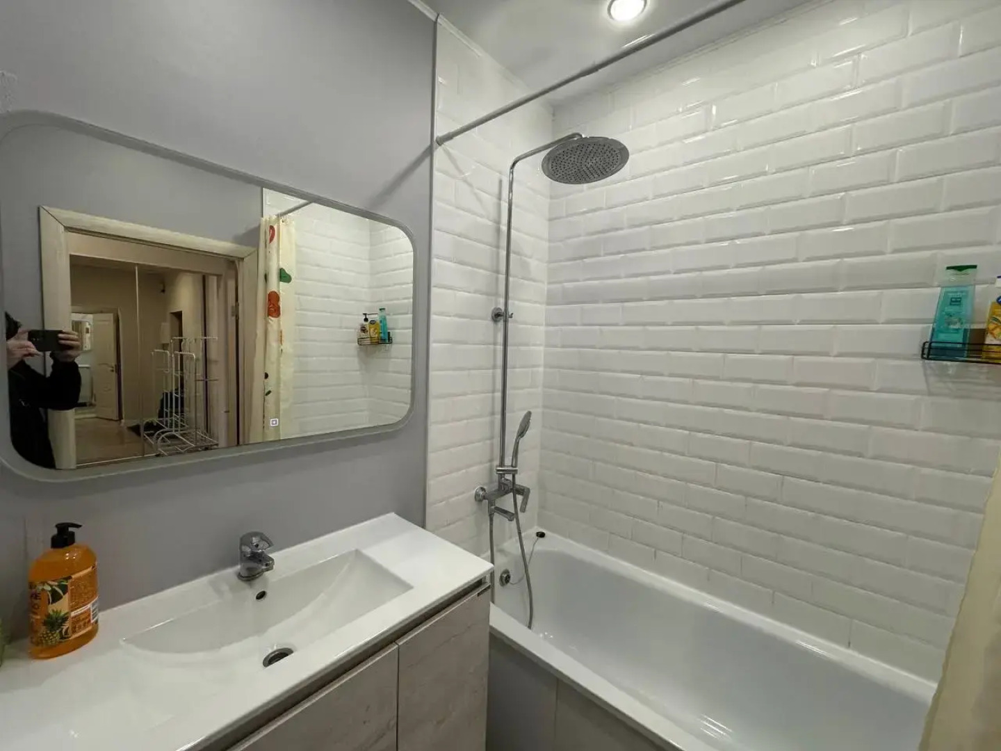 Квартира Новая однокомнатная квартира возле ТРЦ Аура