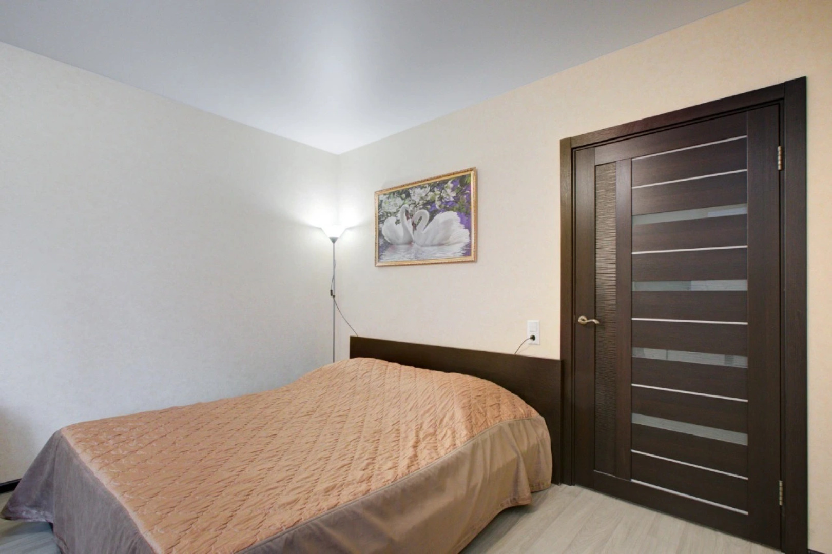 Апартаменты на Переверткина 1/4