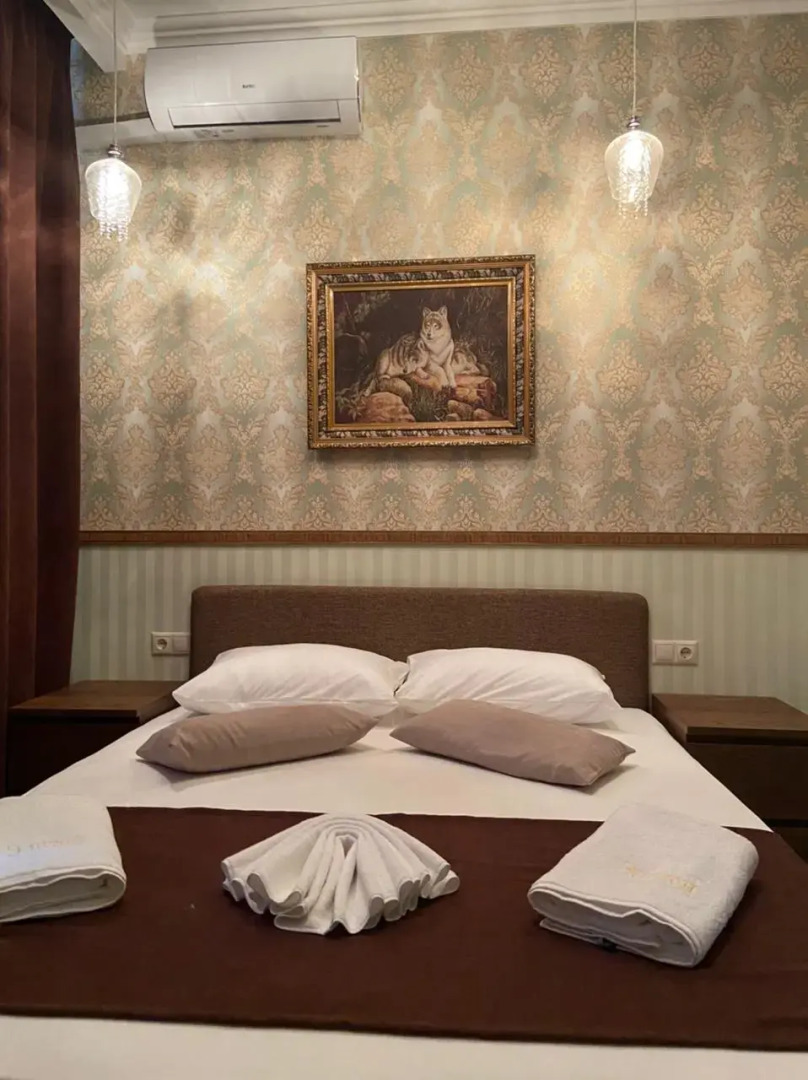 Отель Элитон