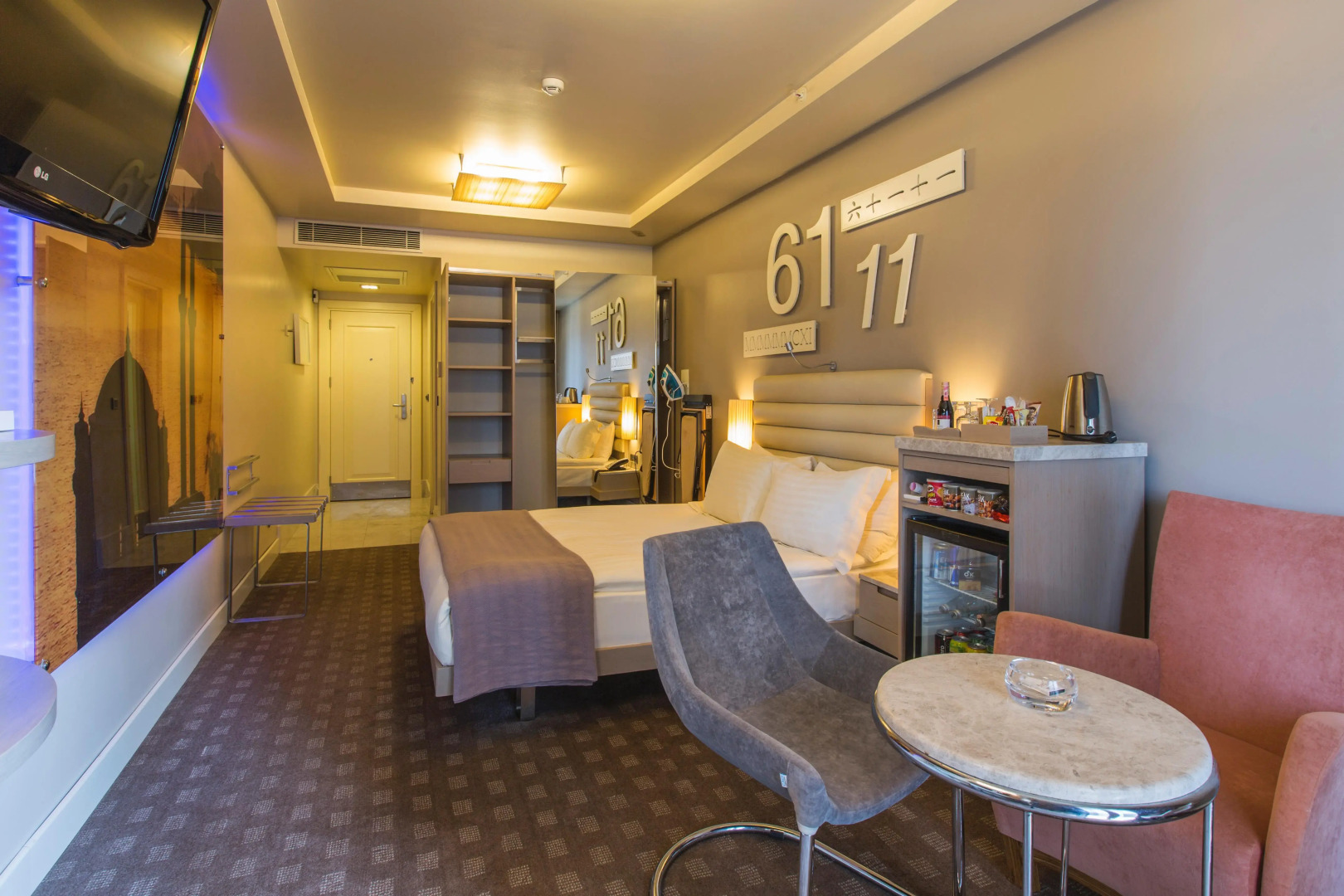 Отель Ramada by Wyndham Istanbul Pera