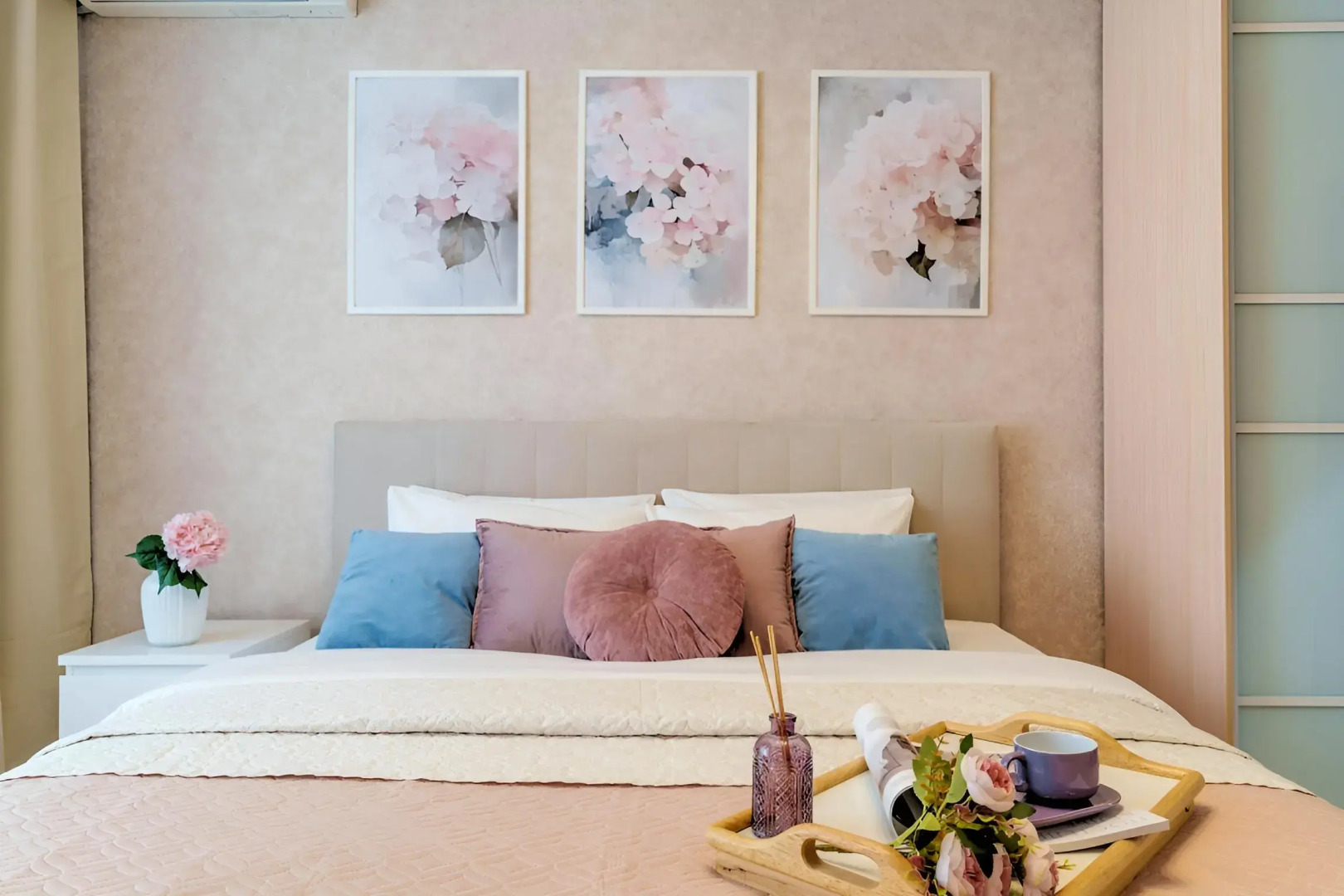 Квартира двухкомнатная Апарт Отелика в Шаговой Доступности от Парка Галицкого