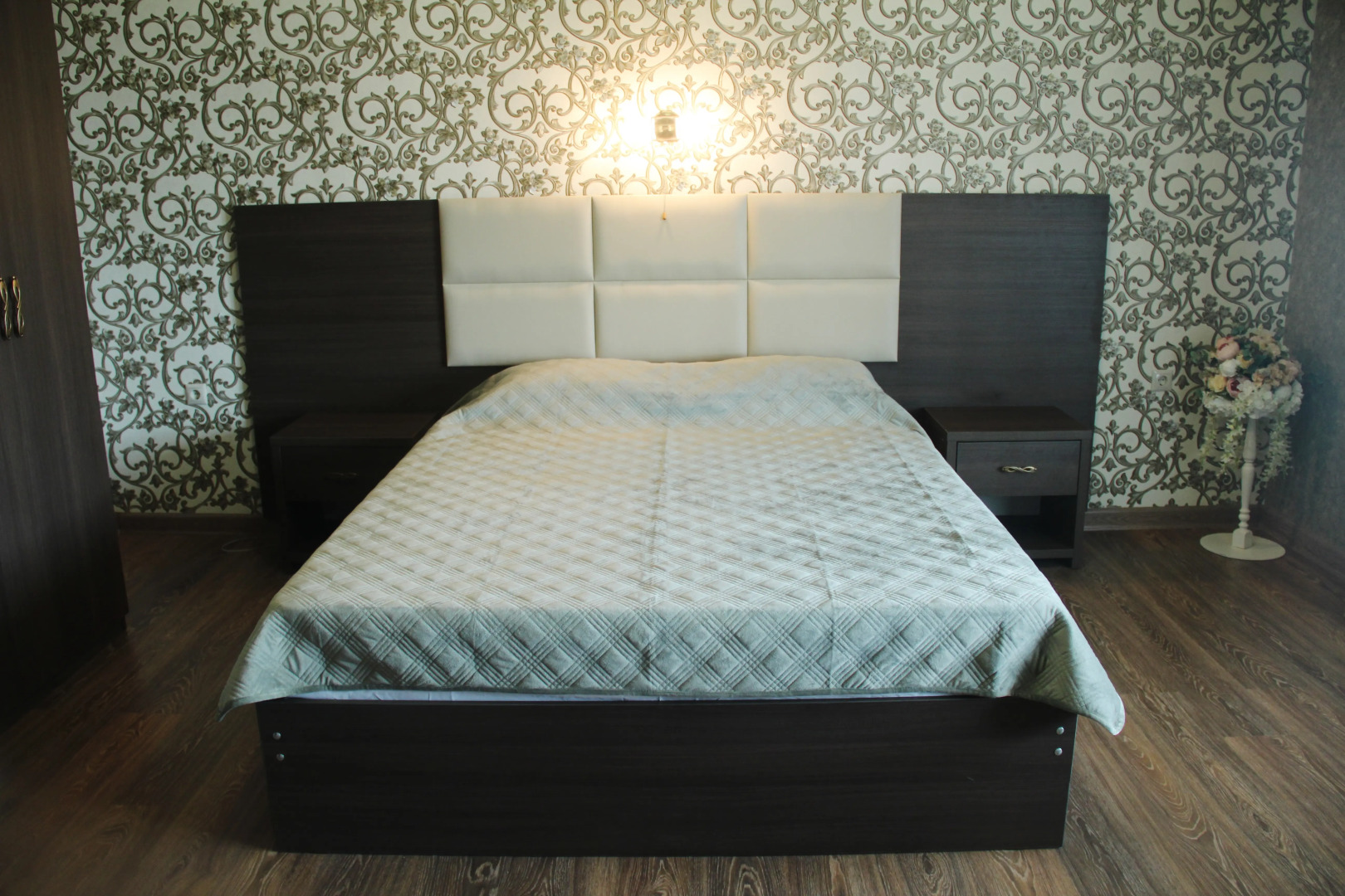 Моцарт Холл