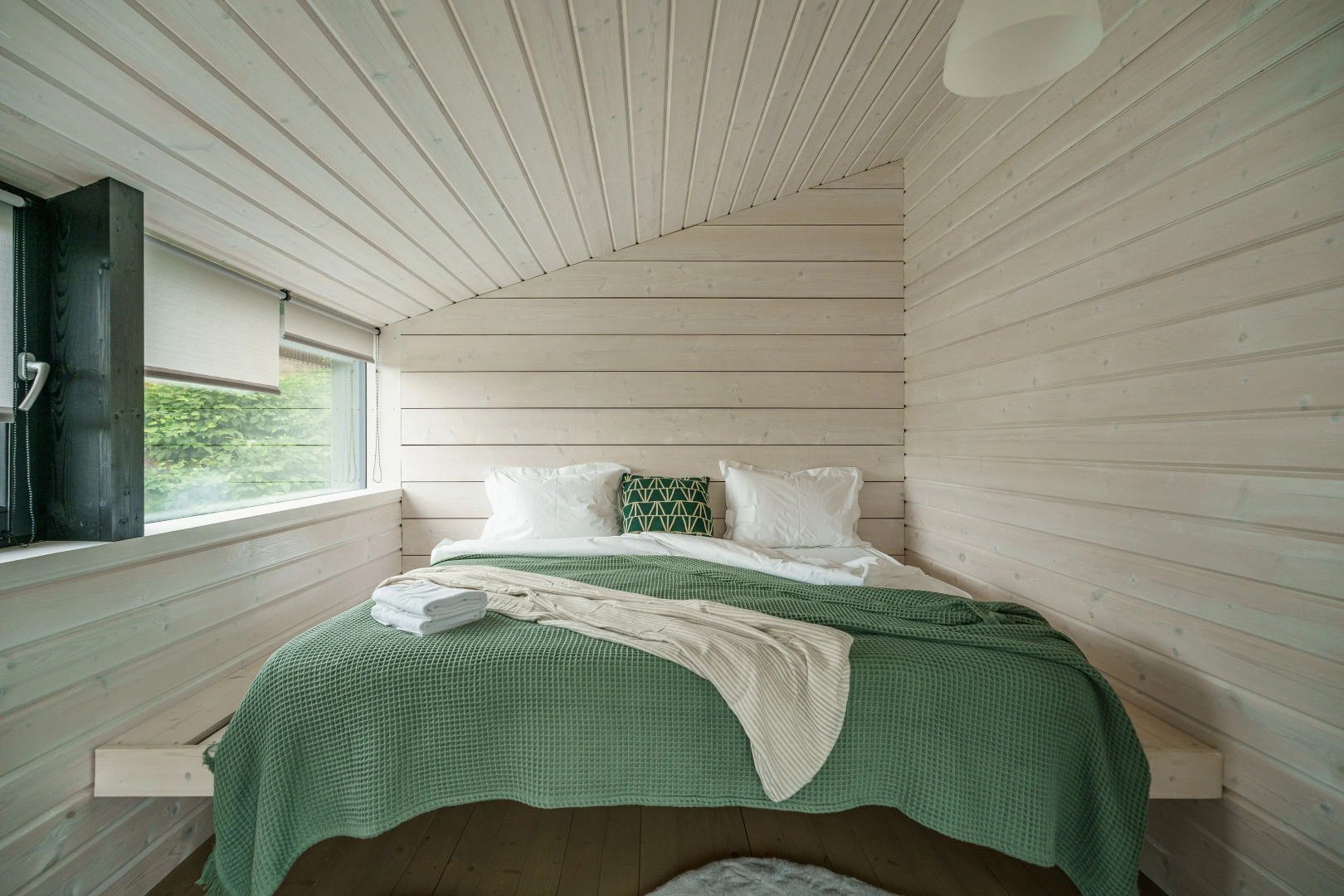 Частный дом коттедж семейный три тома  у Финского залива