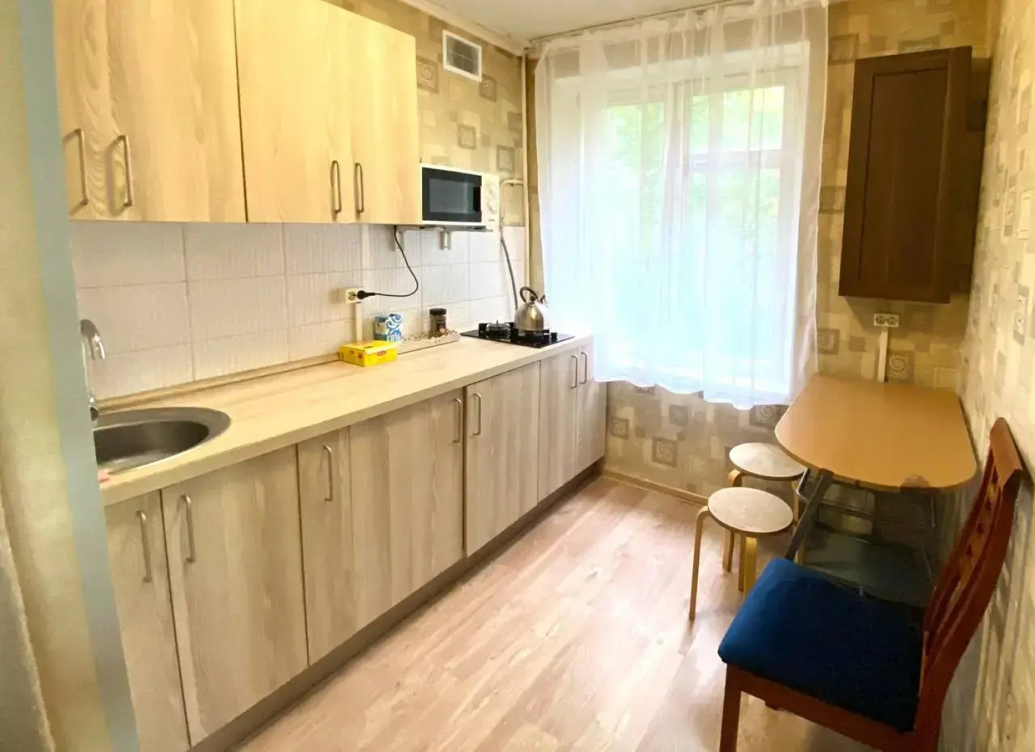 Квартира Вместимостью до 5 Гостей Рядом с Метро от Центра