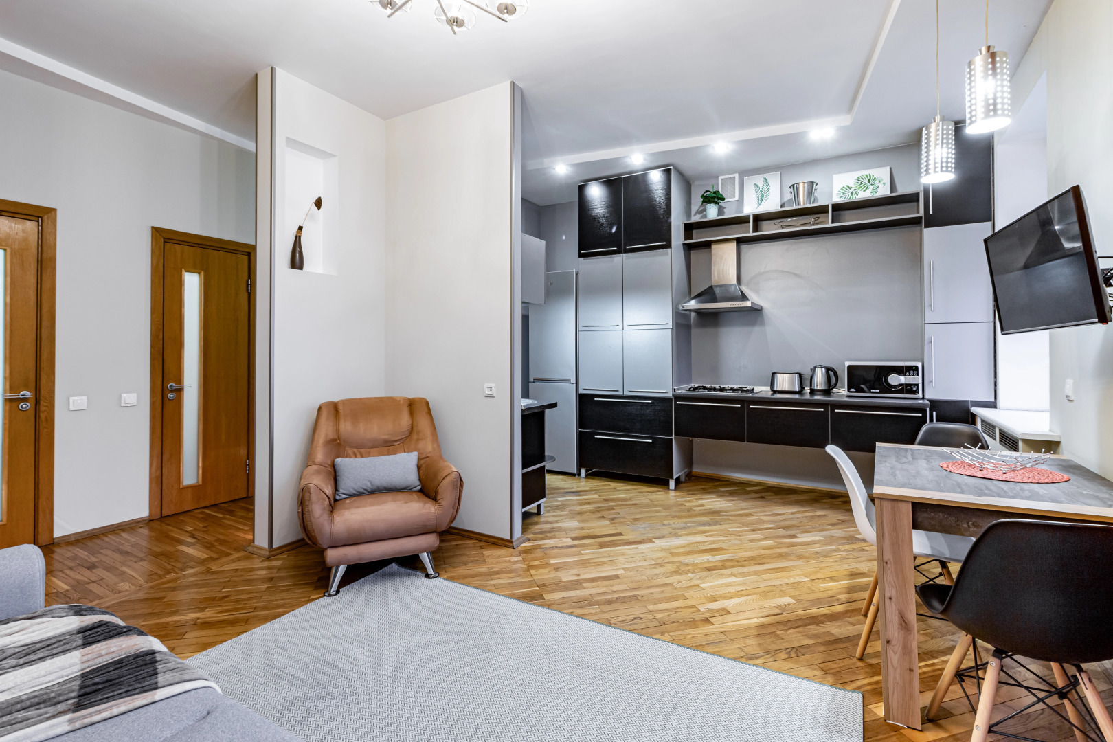 Апартаменты Nice apartment near Victory Square metro station