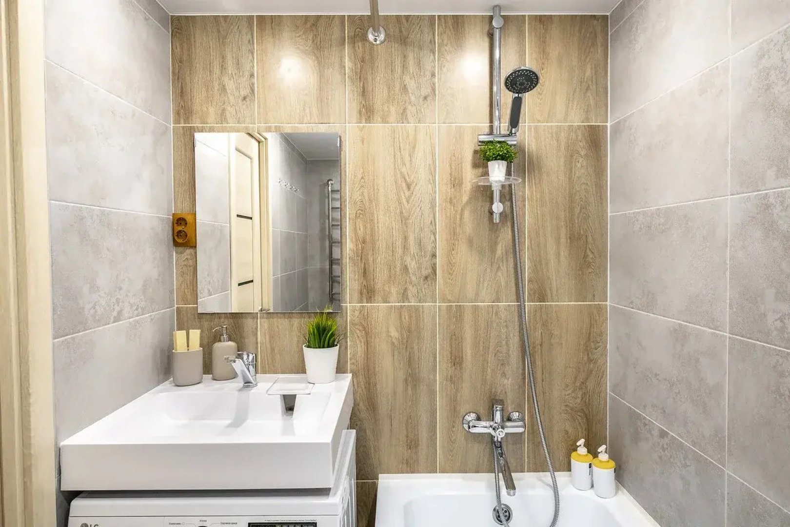 Апартаменты TopHouse на Красного Знамени 91 двухкомнатные