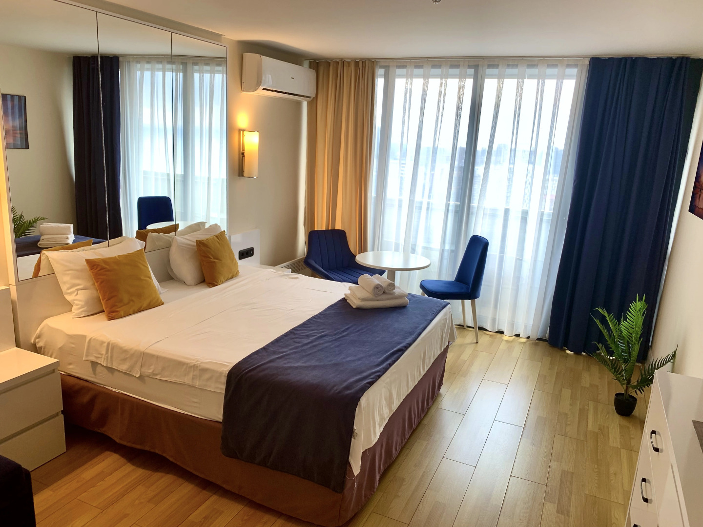 Апарт-отель ORBI CITY LIFE