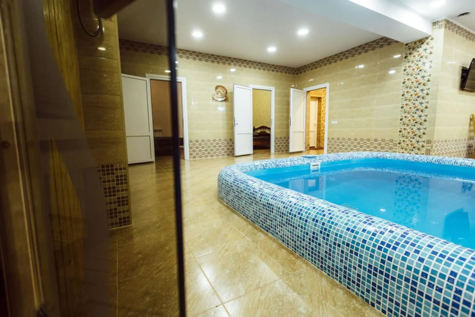 Гостиница Сокол