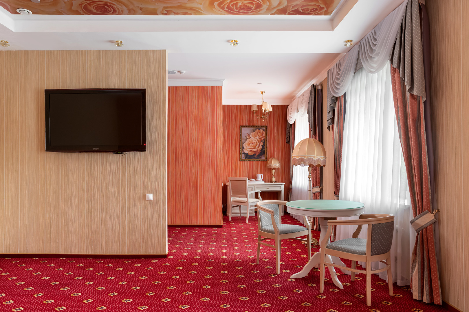 Отель Лекко