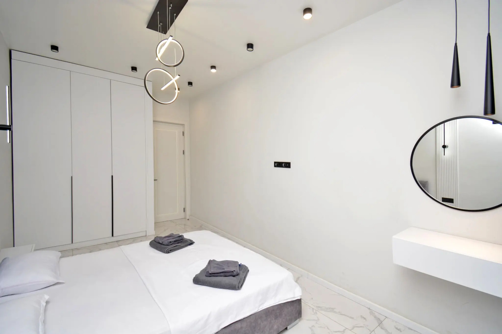 Квартира A&M White New Building