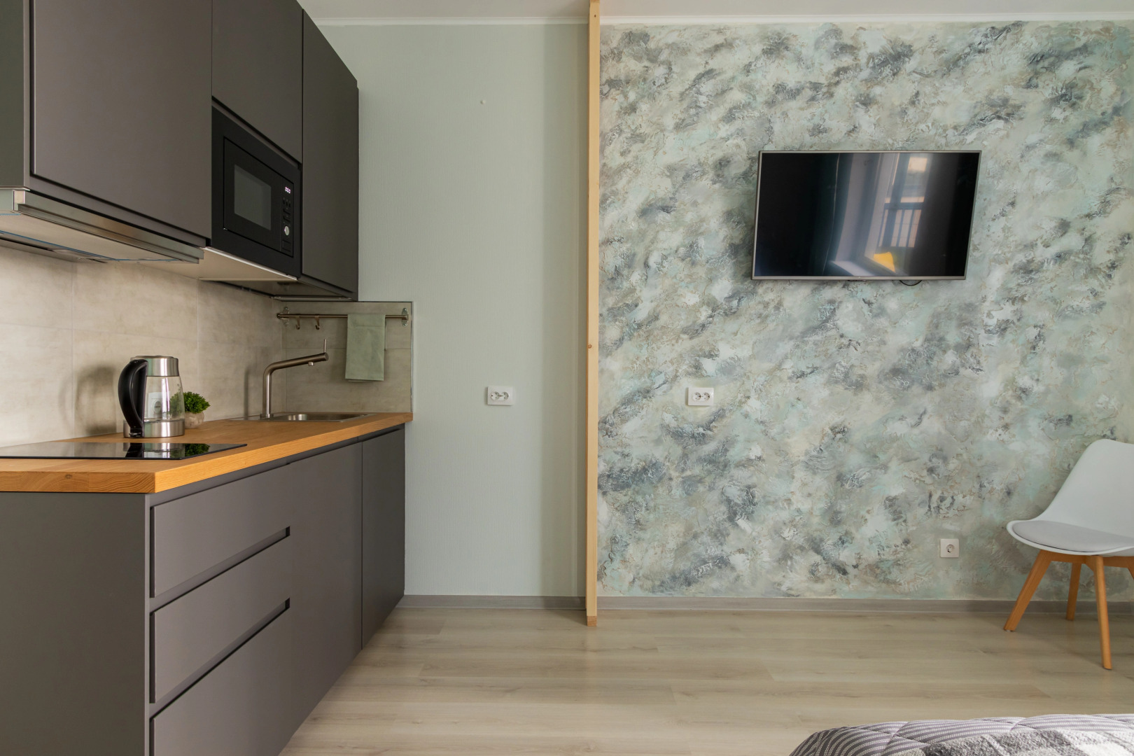 Квартира уютная студия у метро Старая Деревня