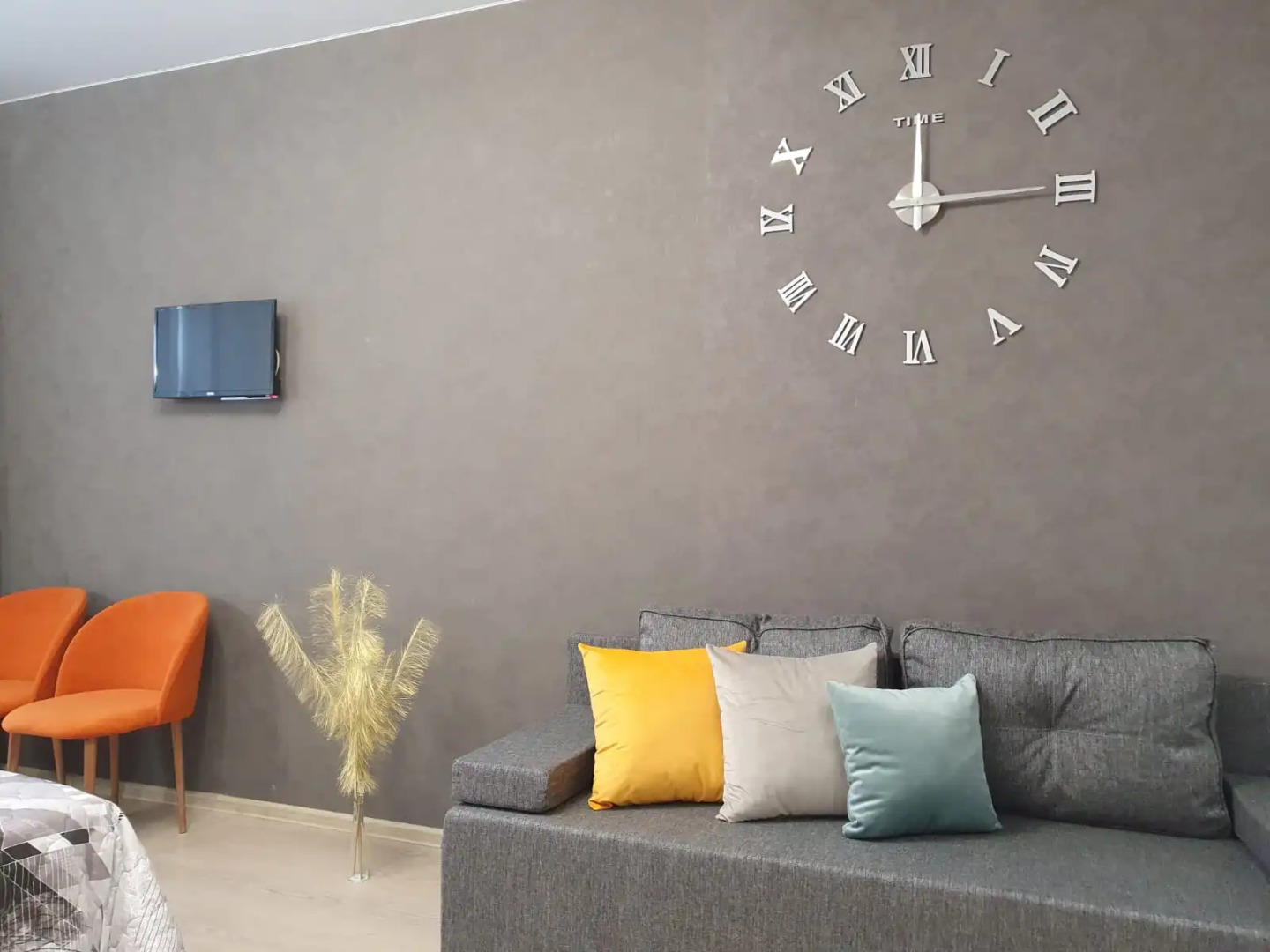 Стильная квартира-студия в Приморском районе