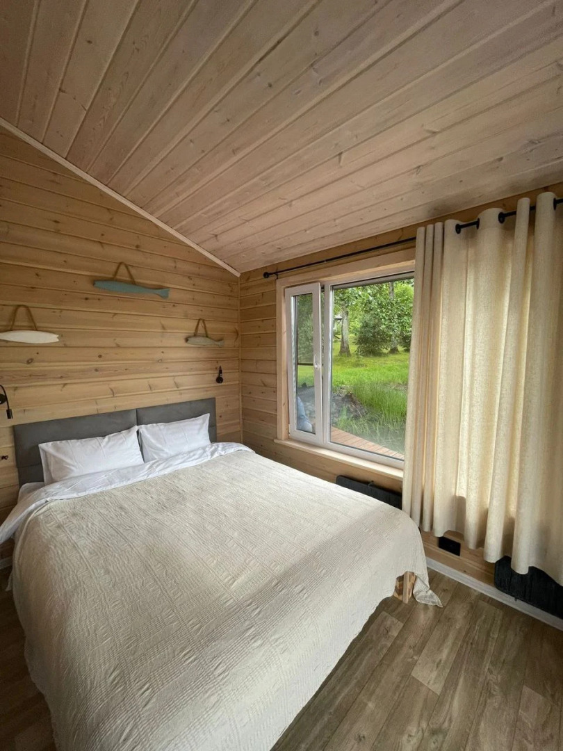 Гостевой дом на воде,хаусбот на р.Вуокса, карельский перешеек