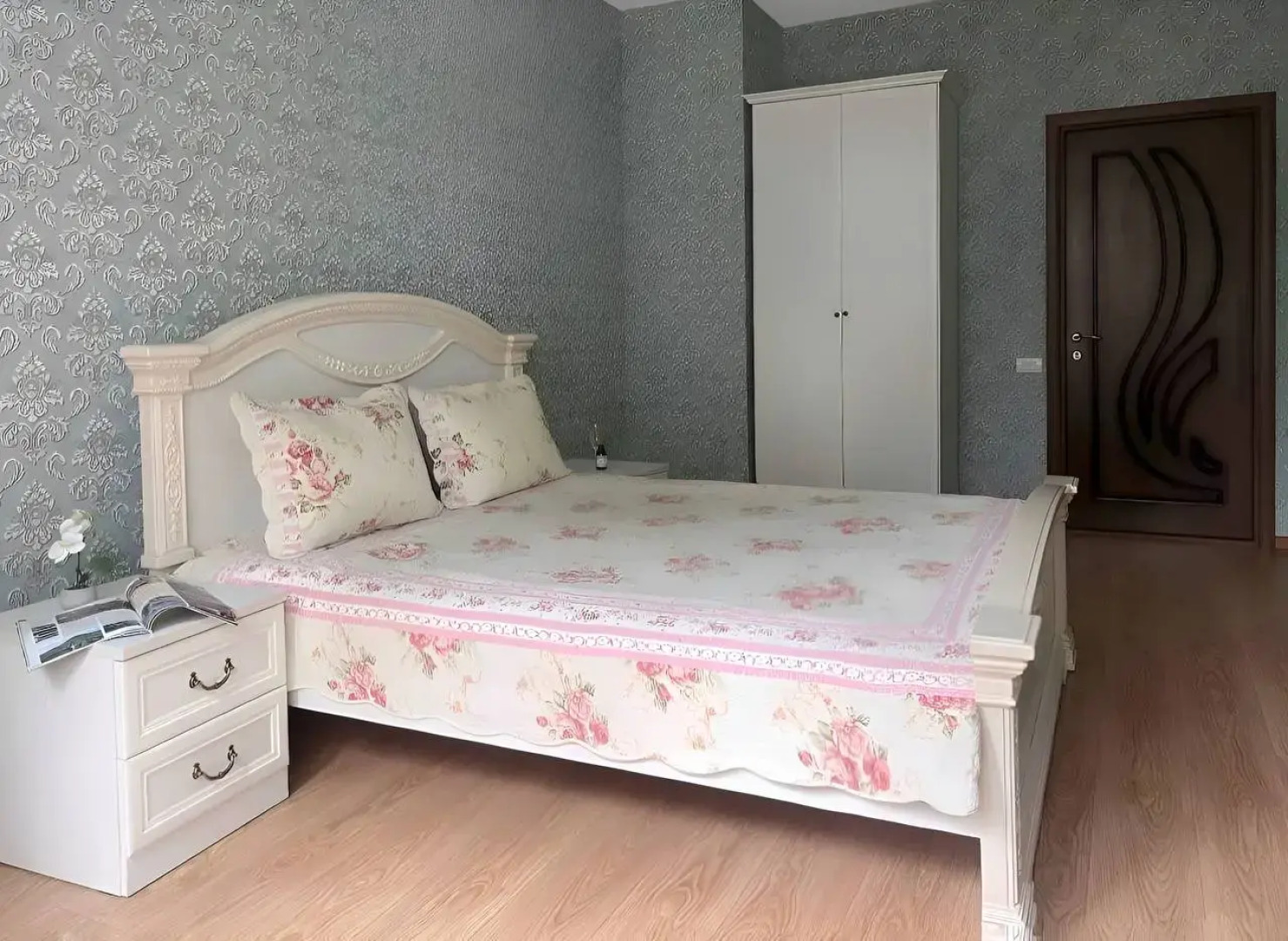 Апартаменты 2-х комнатные В Центре