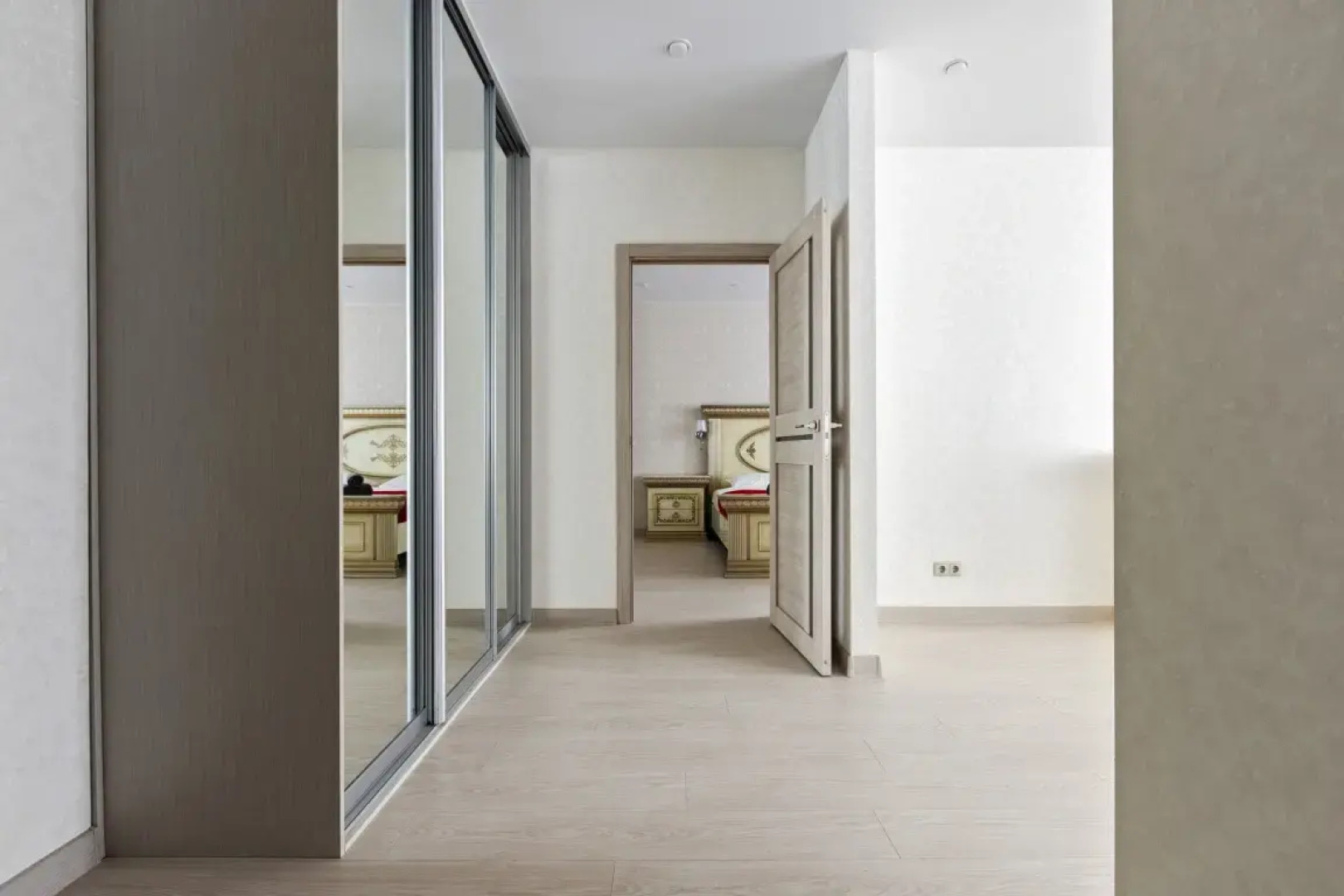 Квартира 4 MaxRealty24 Molodezhnaya 7/1