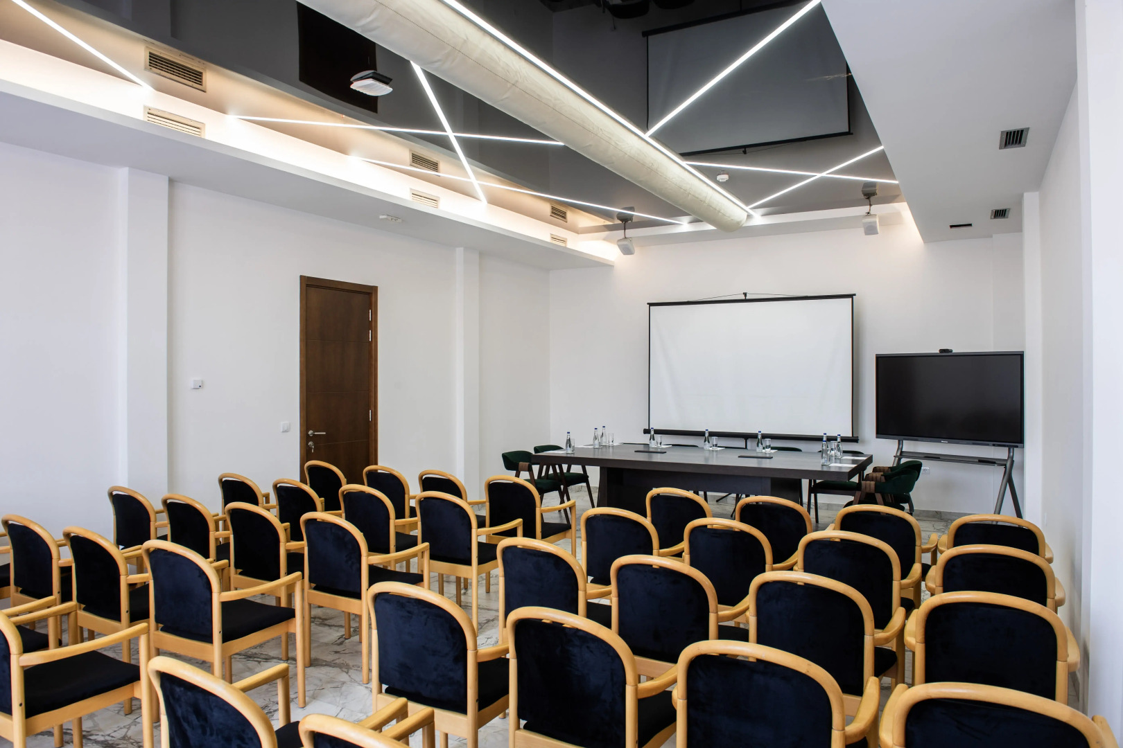 Отель Alexander Resort