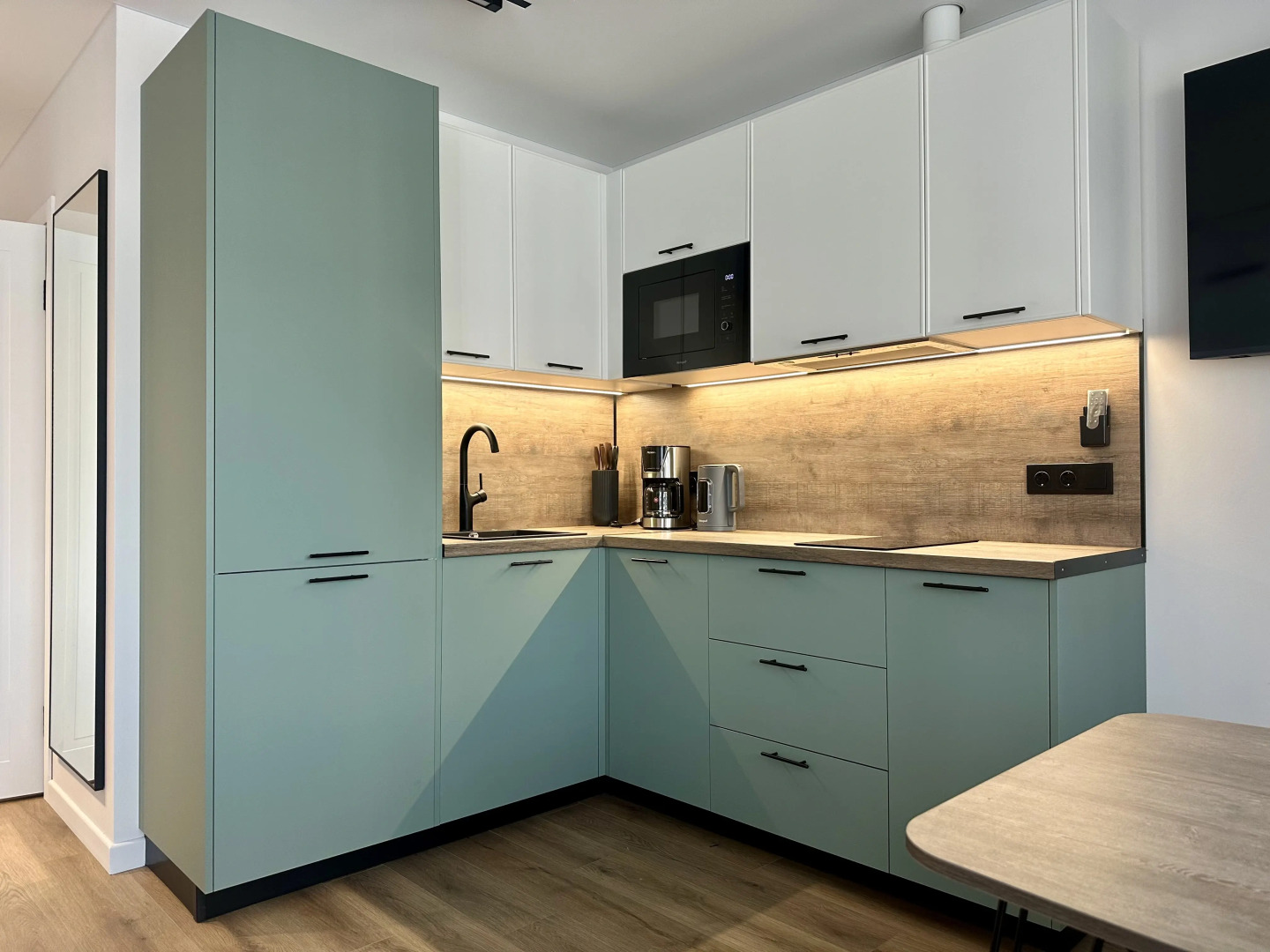 Квартира Happy Mercury просторная студия рядом с метро недалеко от центра