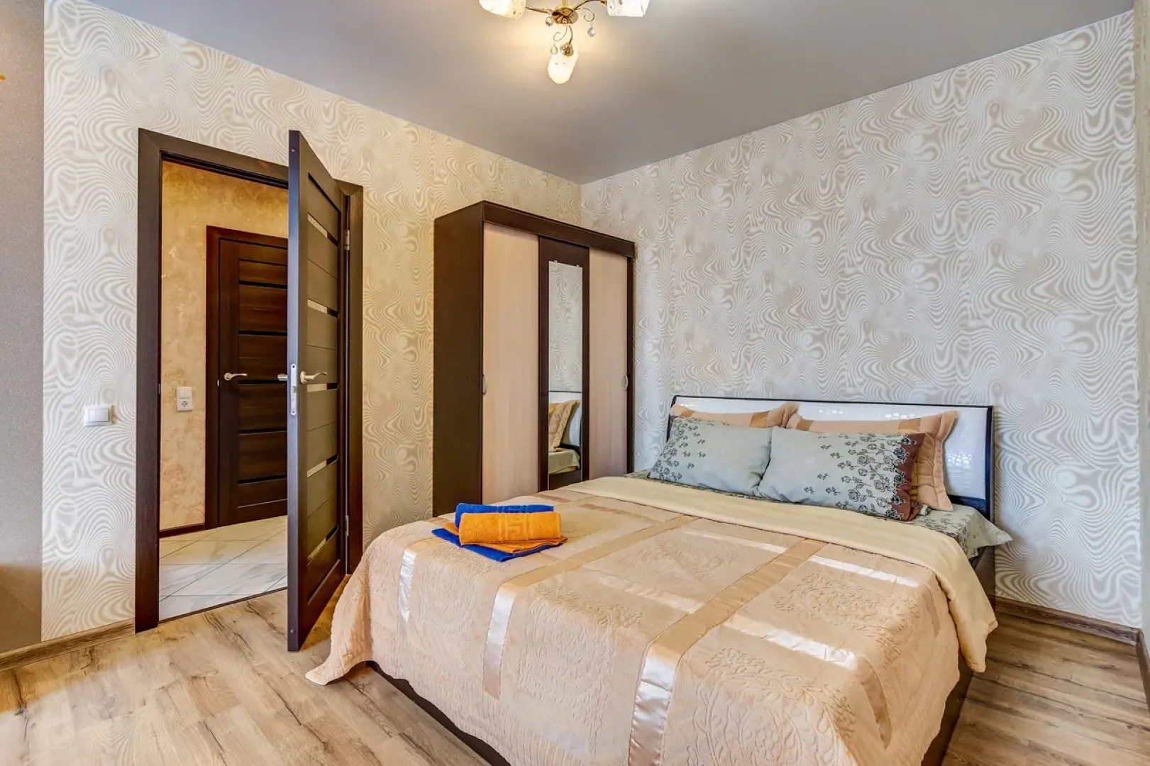 Апартаменты с 1 спальней и балконом