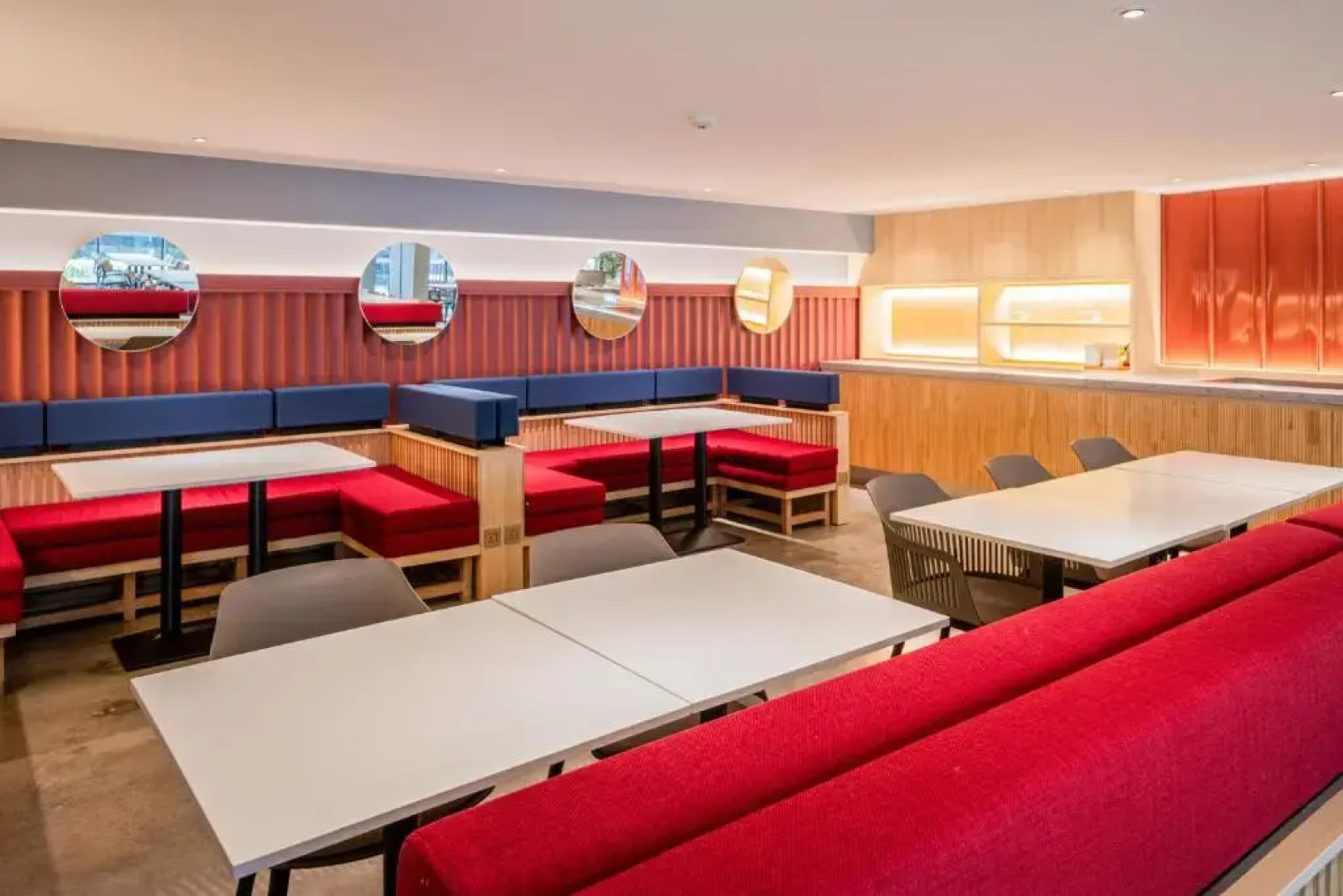 Отель Blue Hippo Hotel