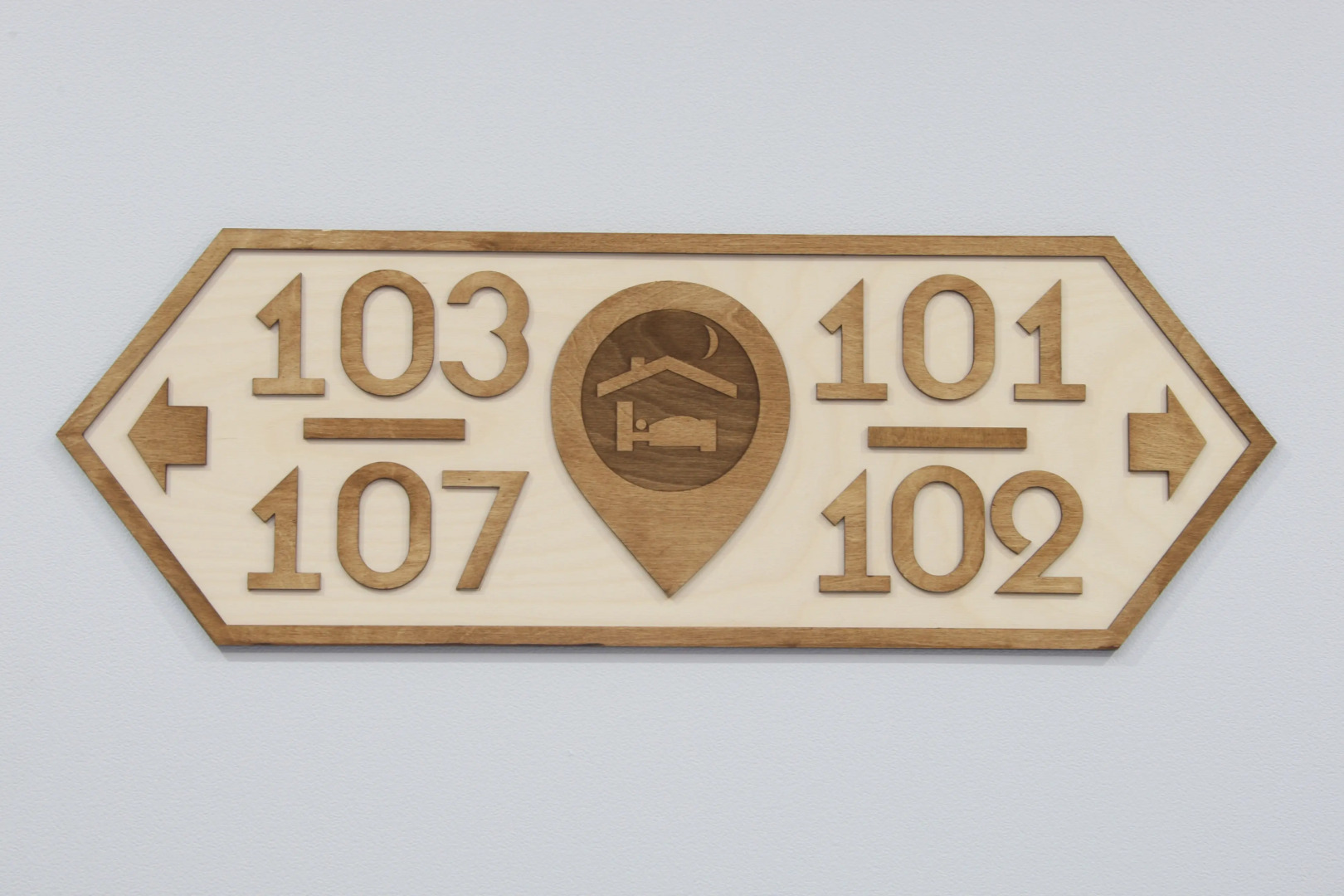 Отель Локация