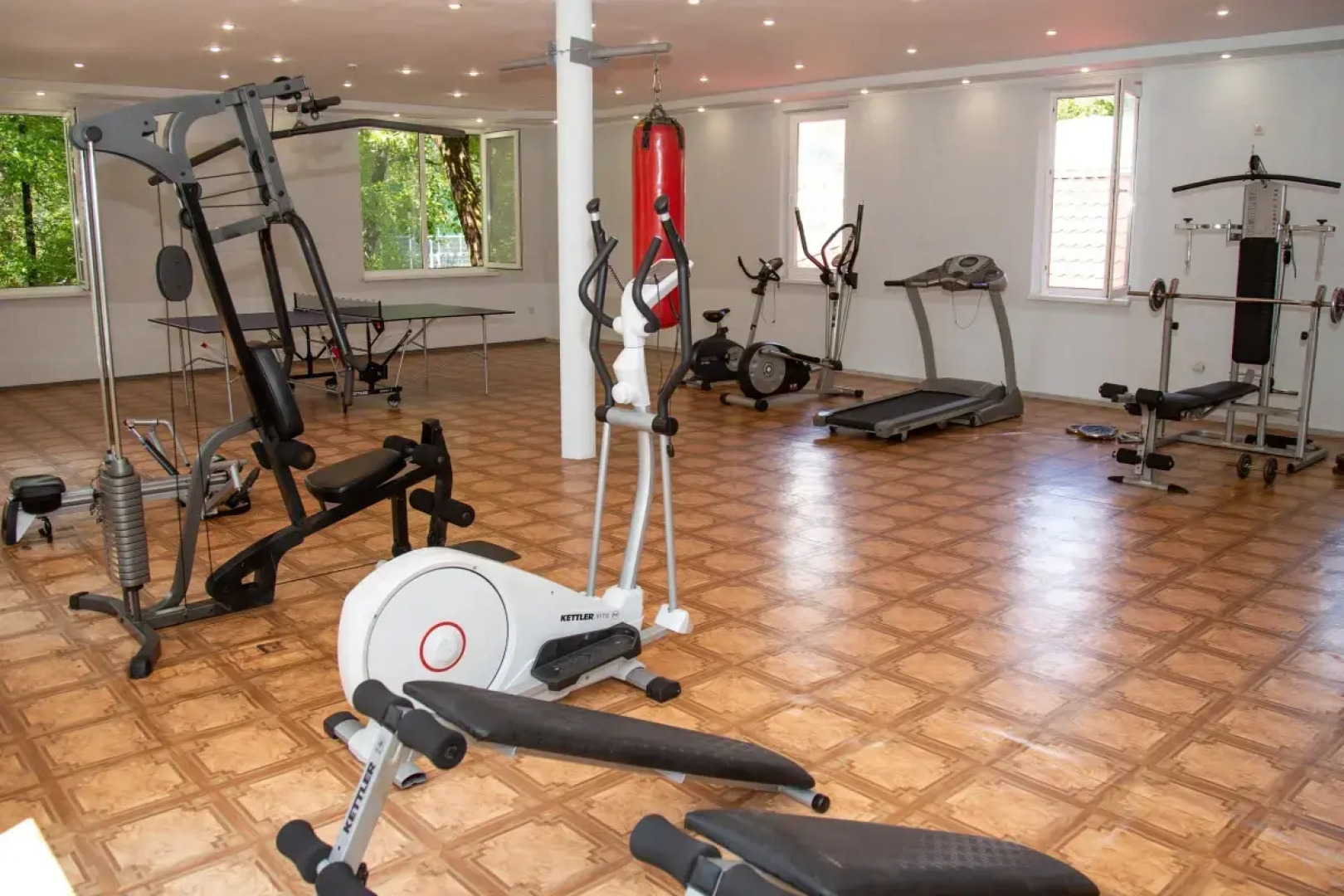 Курортный отель Ателика Сокол