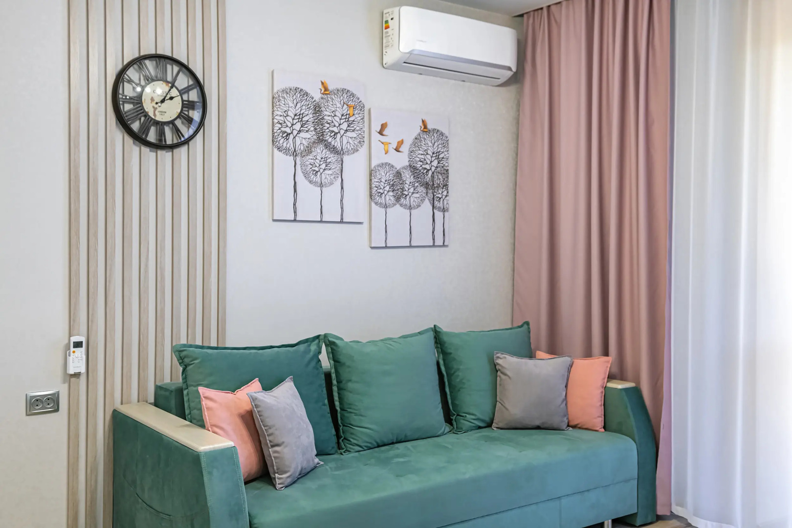 Апартаменты TopHouse на Нейбута  2А к4