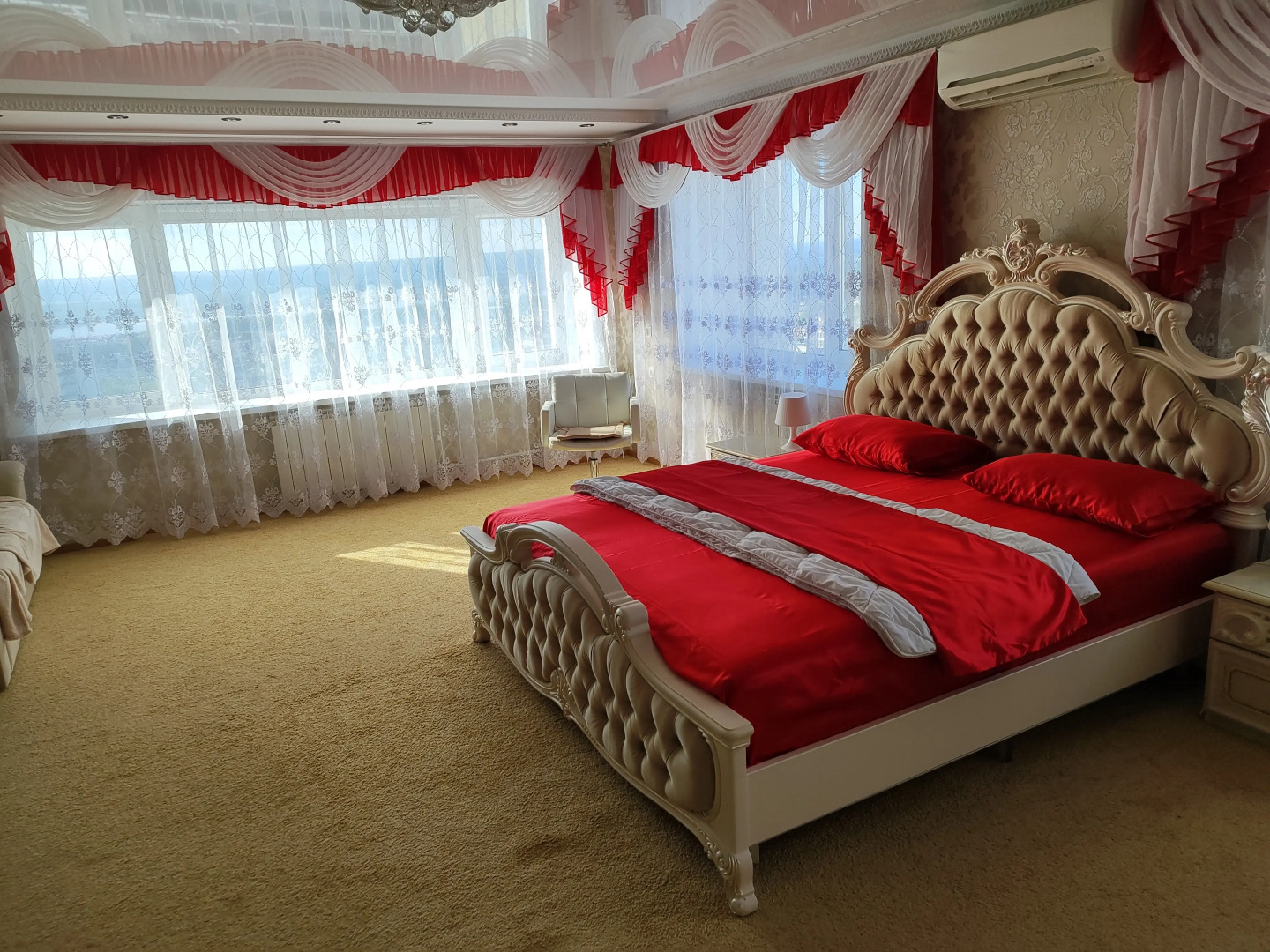 Апартаменты на Демократической 2Б