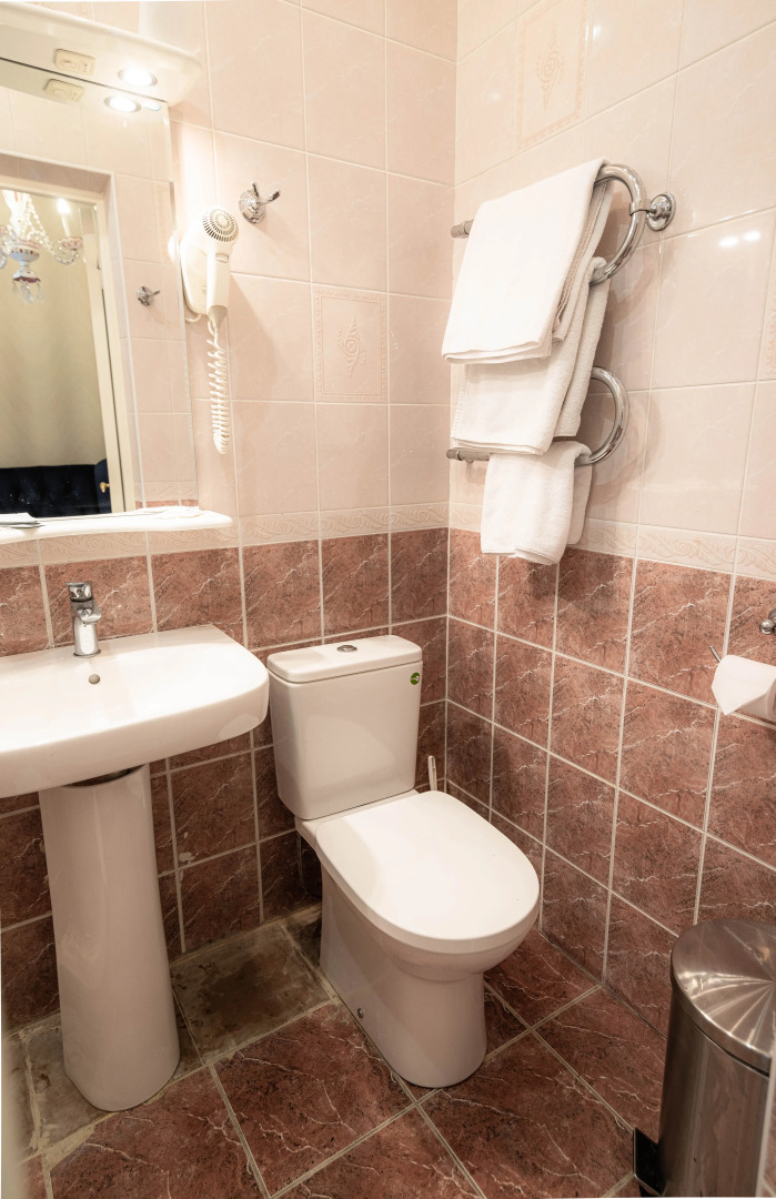 Отель Ист-Вест