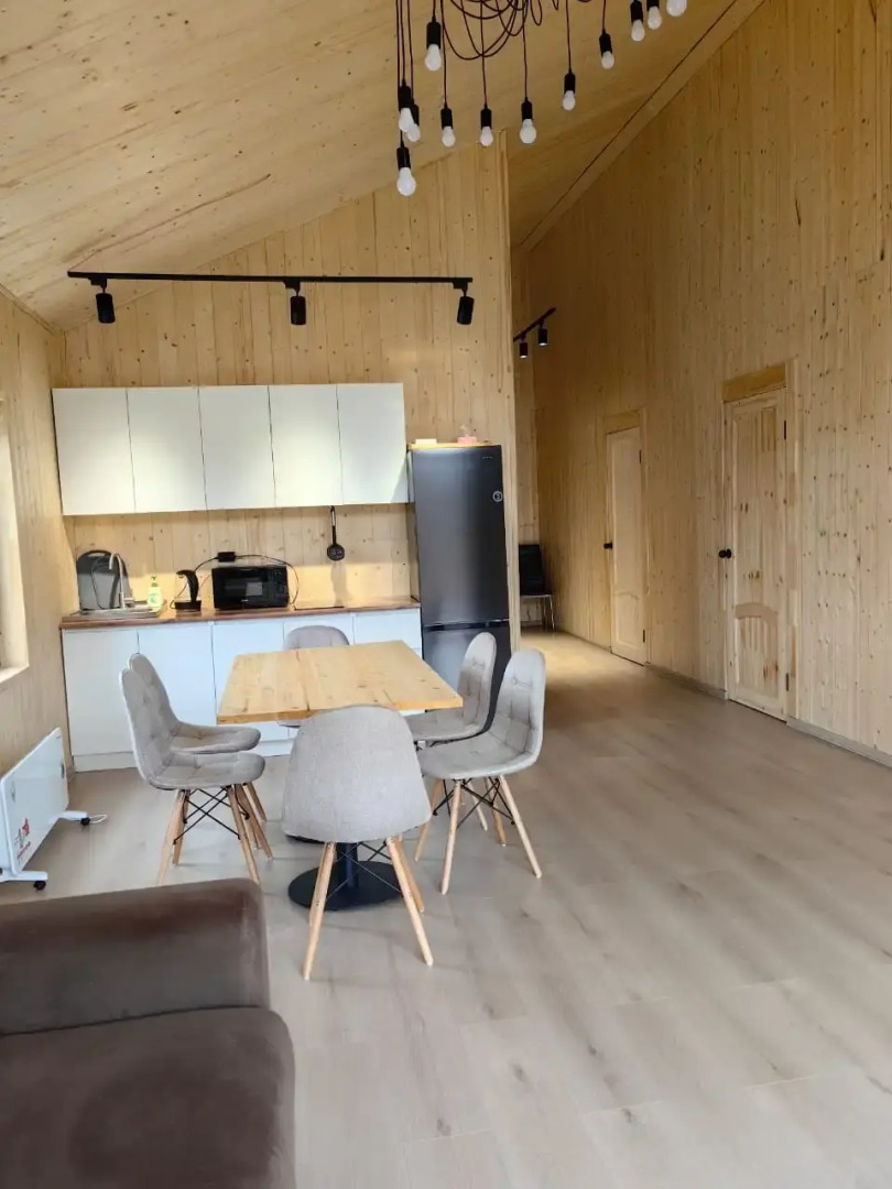 Частный дом Барн-Хаус с бассейном для Вашего уютного отдыха в Артеме