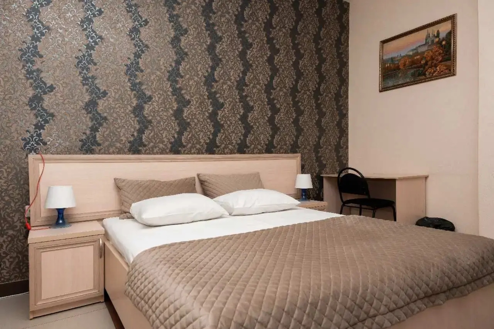 Отель Надежда