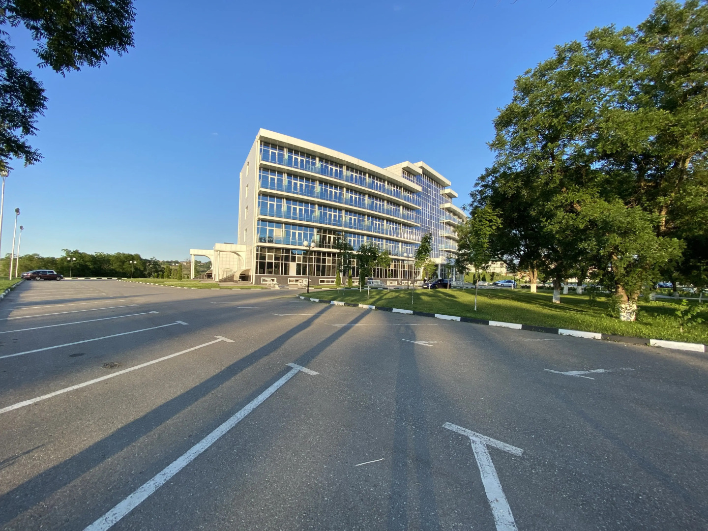 Отель Тийналла