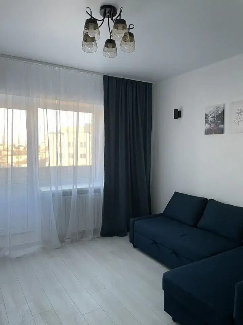 Квартира c нoвым coвременным peмoнтoм и новой техникoй