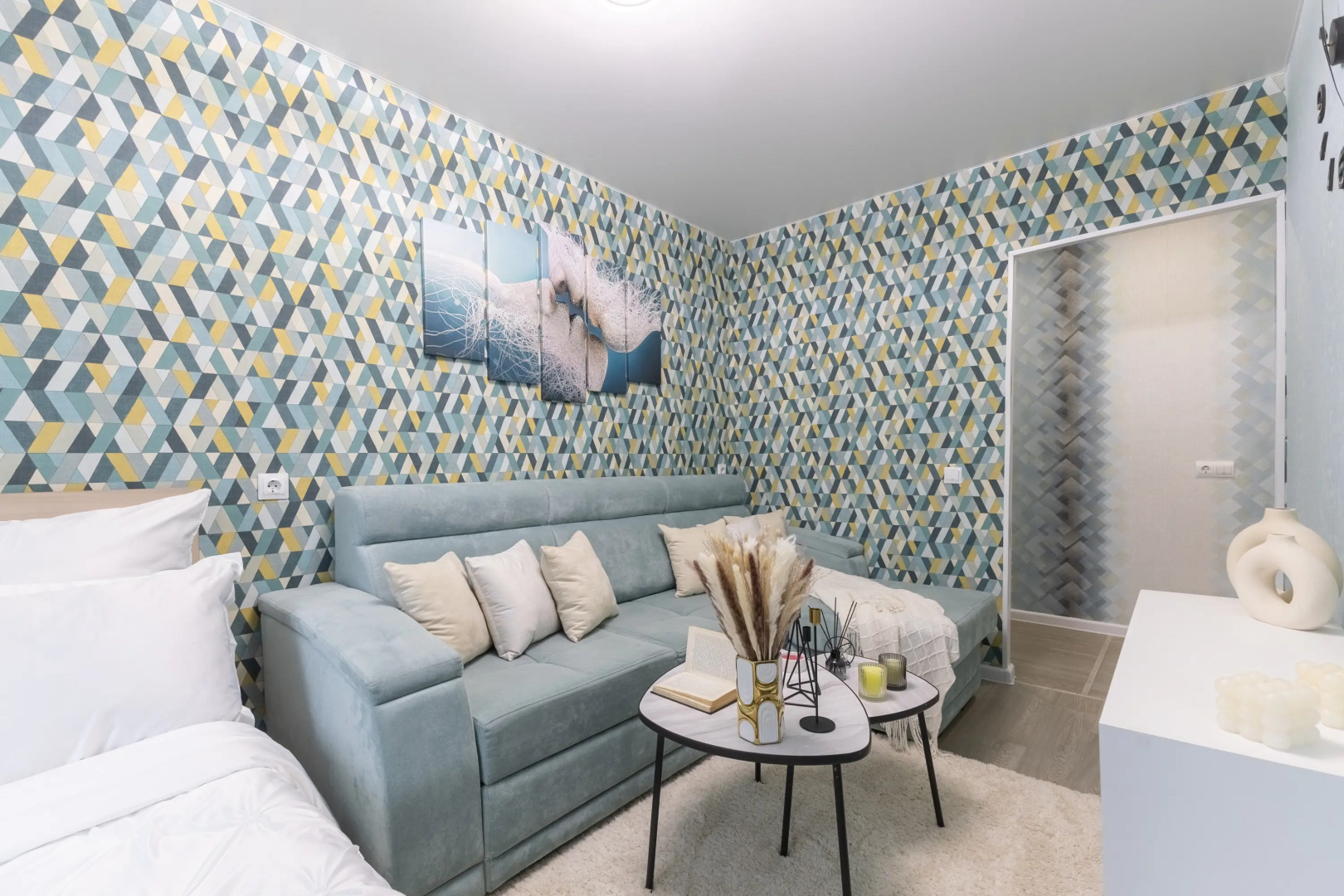 Апартаменты трехкомнатные на Космонавтов