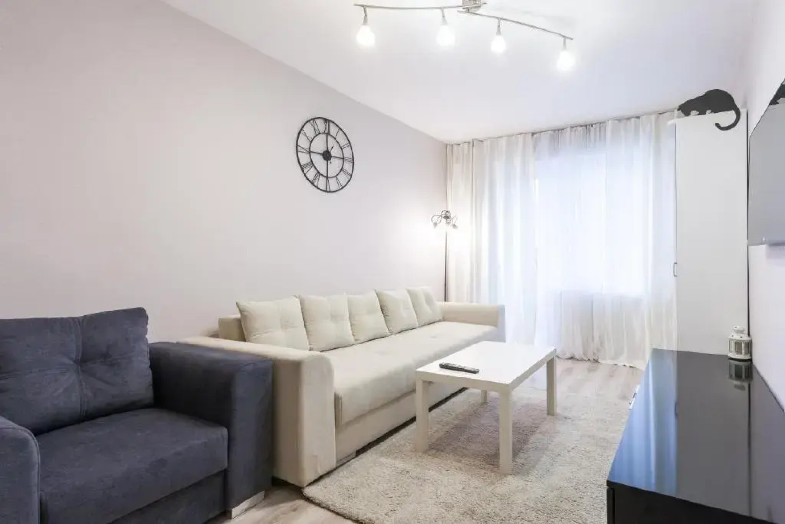 Апартаменты Двухкомнатные Центр, площадь Победы, Галицкого 19, Колибри#19