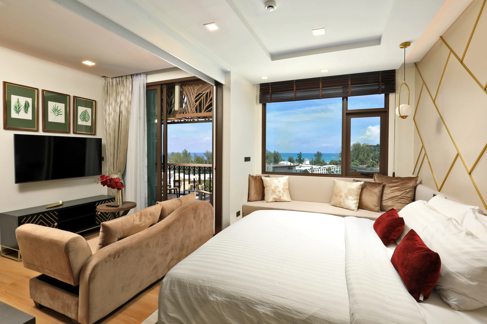 Апартаменты PRO-613 1 Спальня рядом с Пляжем Карон Стильный Интерьер и Балкон с видом на Море