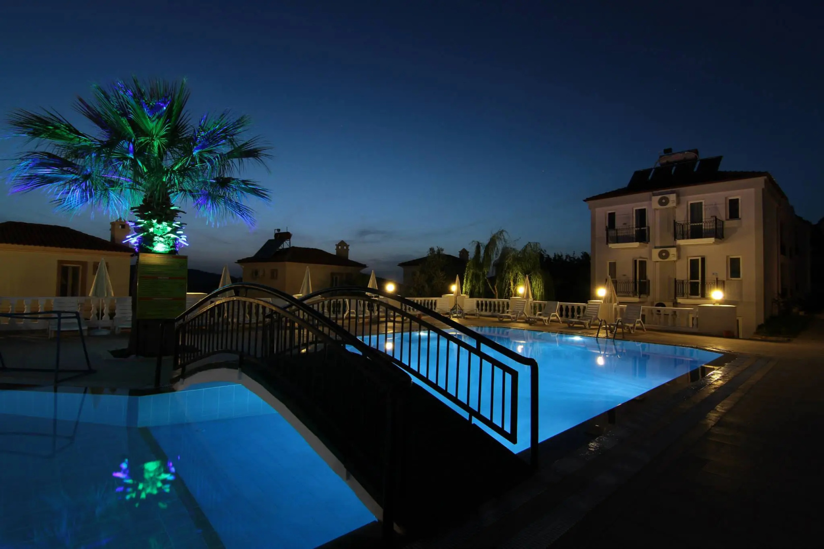 Отель Daisy Garden Resort