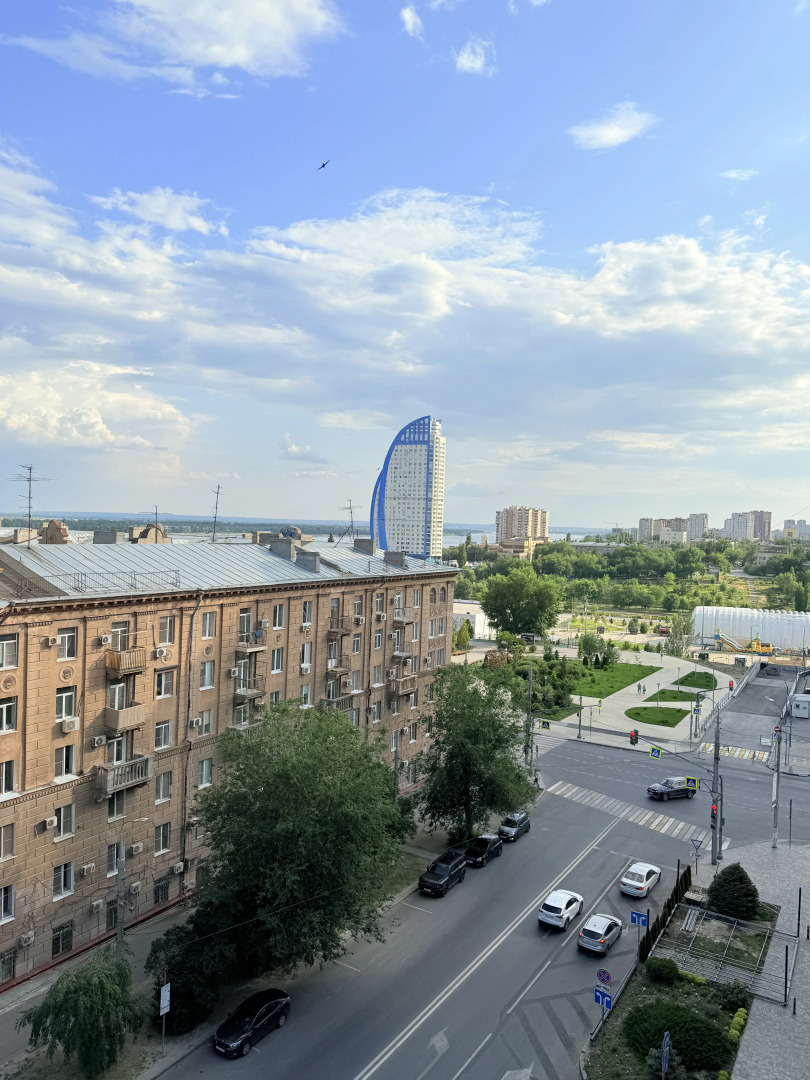 Квартира Уютная  на набережной реки Волги в самом центре города-героя.