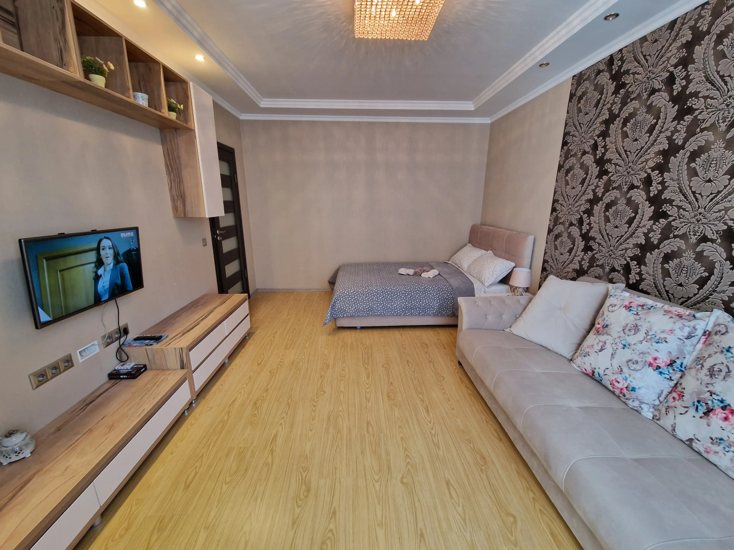 Квартира Восхитительная квартира! Не далеко от Центра! Вблизи Верхнего озера!