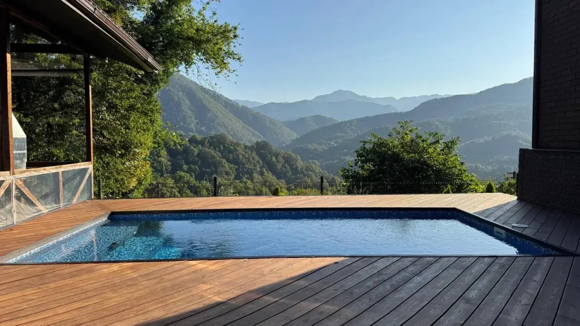 Вилла Kрacивый Дом C Теплым Баcсeйнom Баней С Огромной Террасой С Потрясающим Видом На Горы