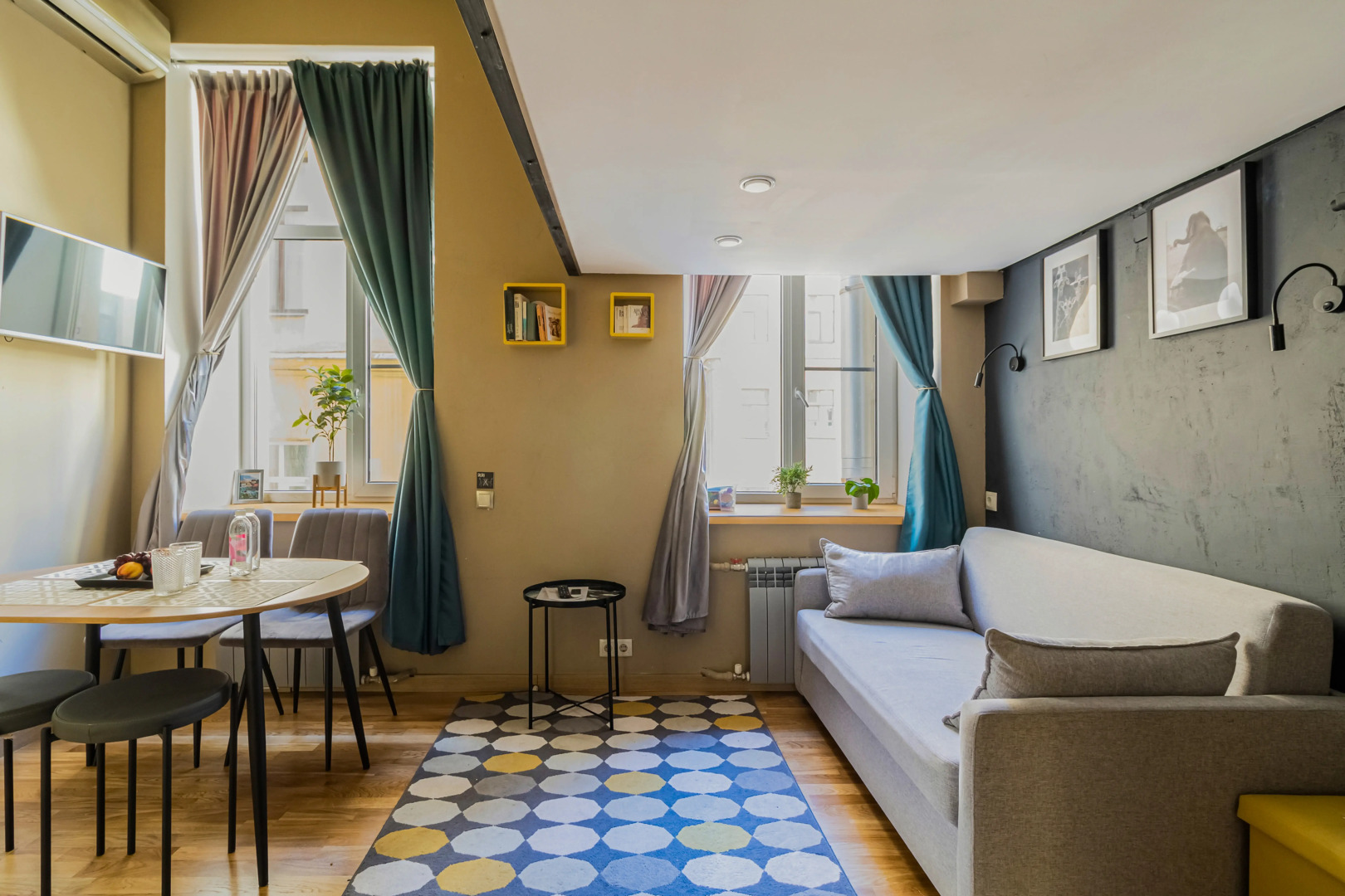 Апартаменты у Эрмитажа