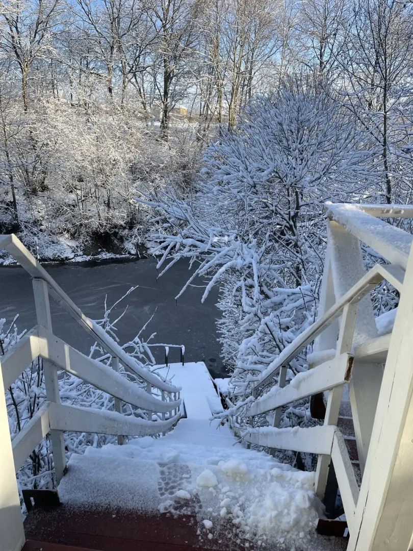 Частный дом Домик у воды