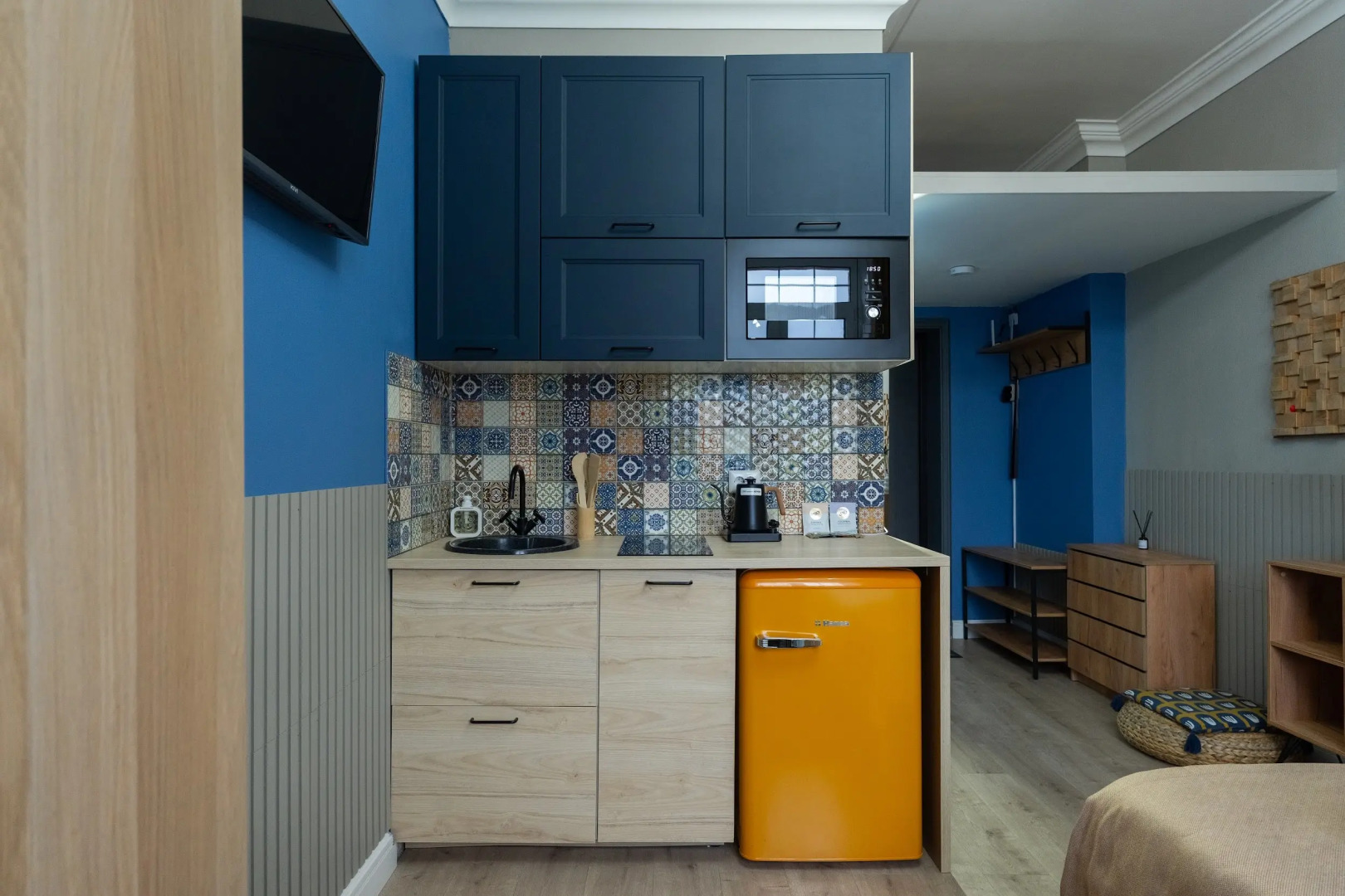 Апартаменты KeyGo 1011 Студия рядом с метро Окружная