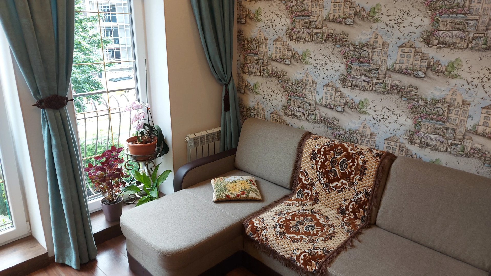 Апартаменты Кайрос с видом на озеро